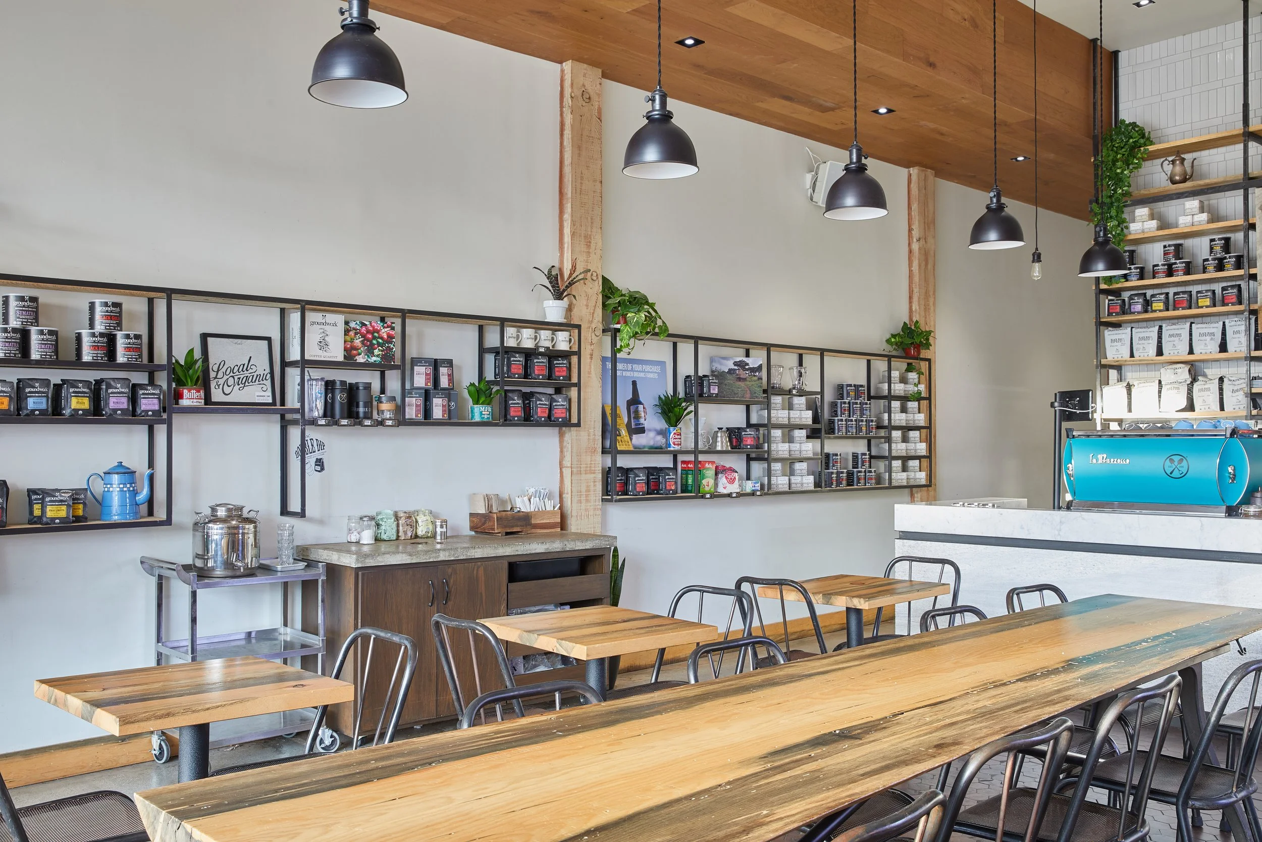 Architecture for Groundwork coffee on Larchmont Blvd., communal table