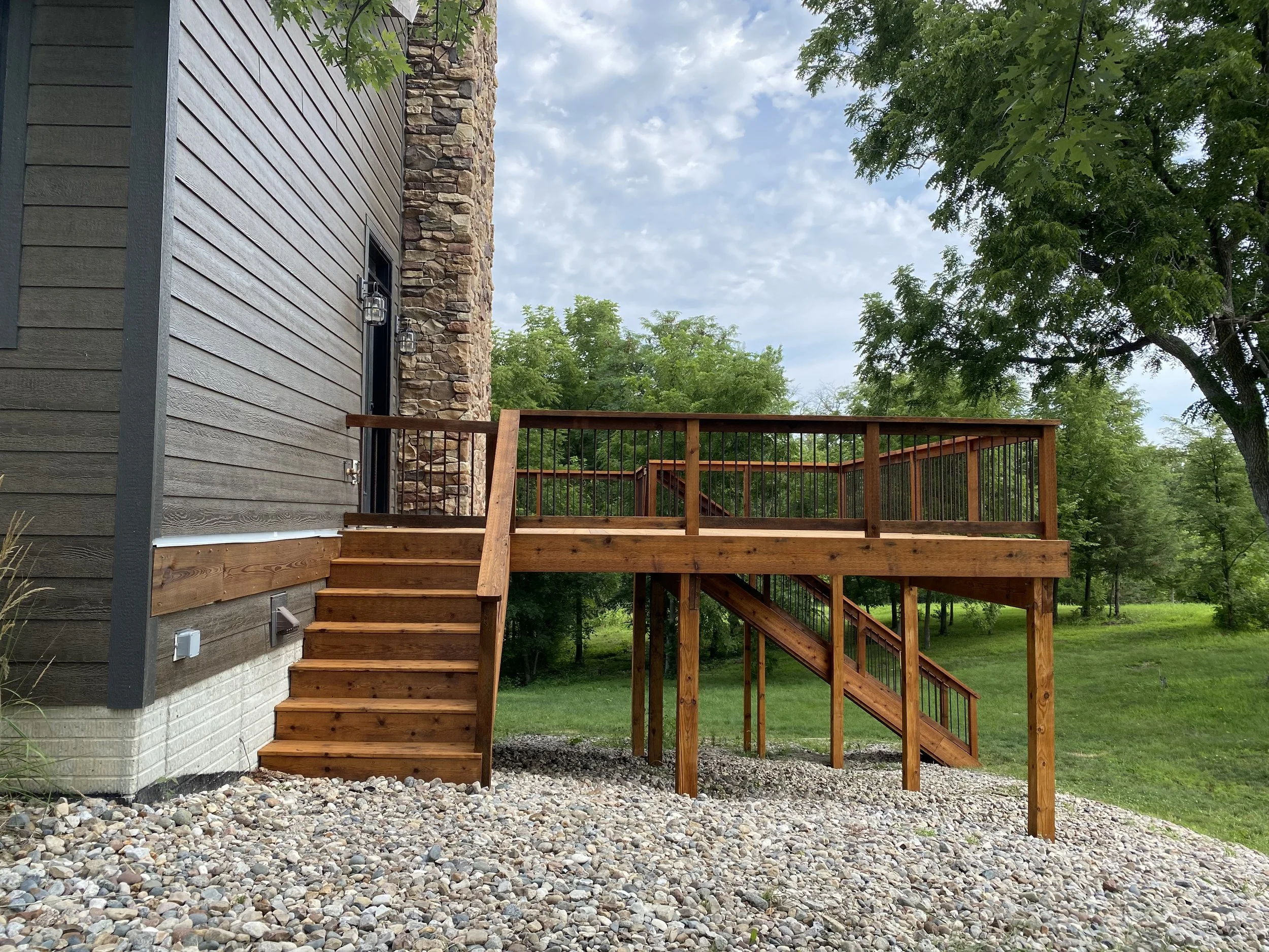 Elite Deck and Fence Stain Des Moines 5.jpeg