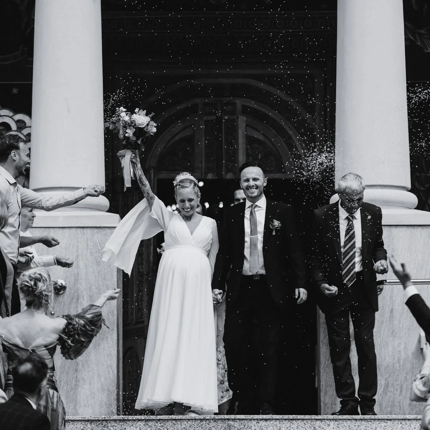 Pri &amp; Vlad Um casamento romeno, parte final.

Foram dias incr&iacute;veis aqui com esse casal. Obrigado por dividir esses dias com a gente e nos apresentar um pouco da cultura, costumes, cidades e comidas da Rom&ecirc;nia 🇷🇴 

Fotografia @ricar