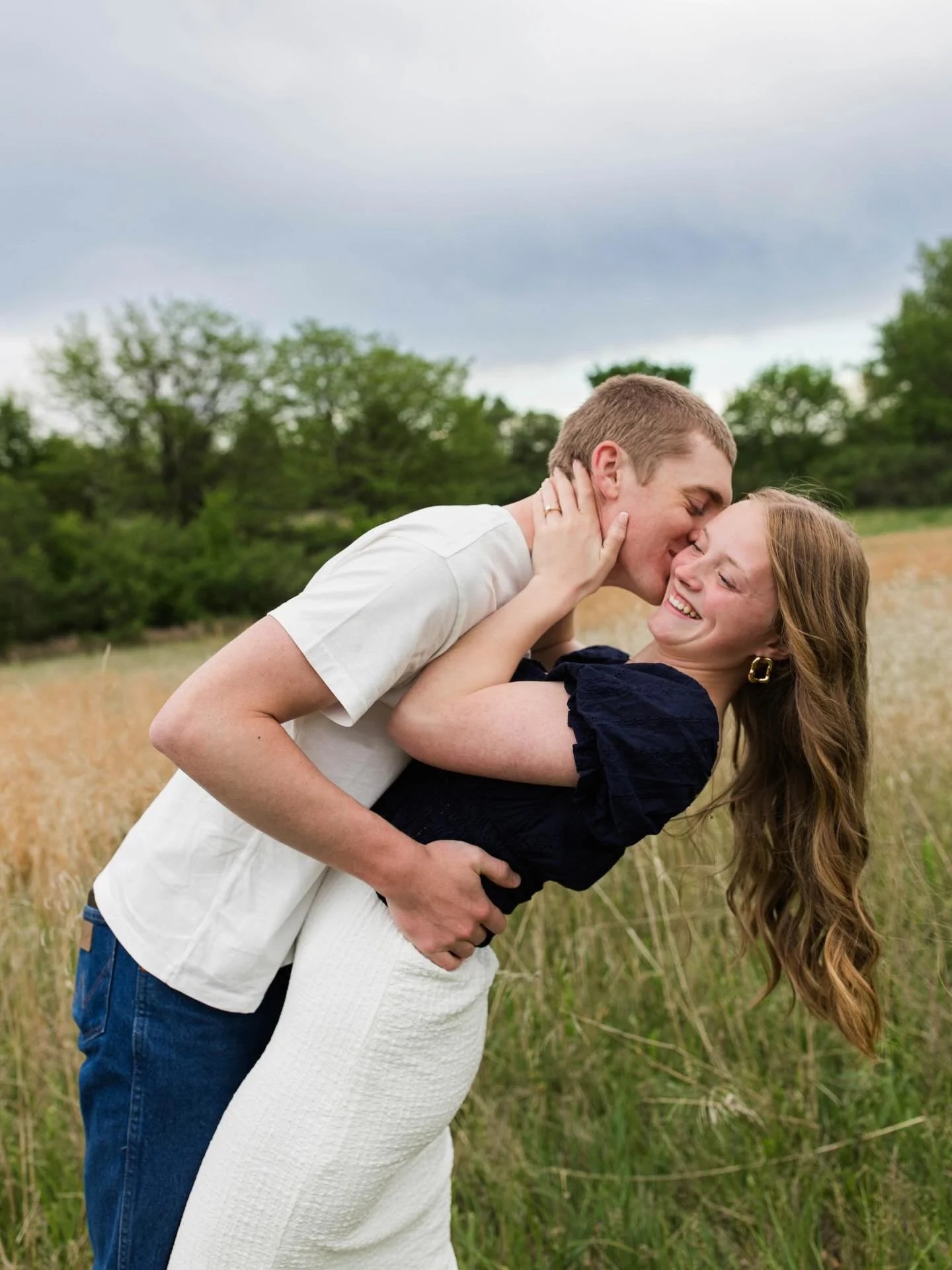 Izzy &amp; Ryder, June 2027 Wedding 💒 #kcphotographer #kcweddingphotographer #kcengagementphotographer #engagedinkansascity