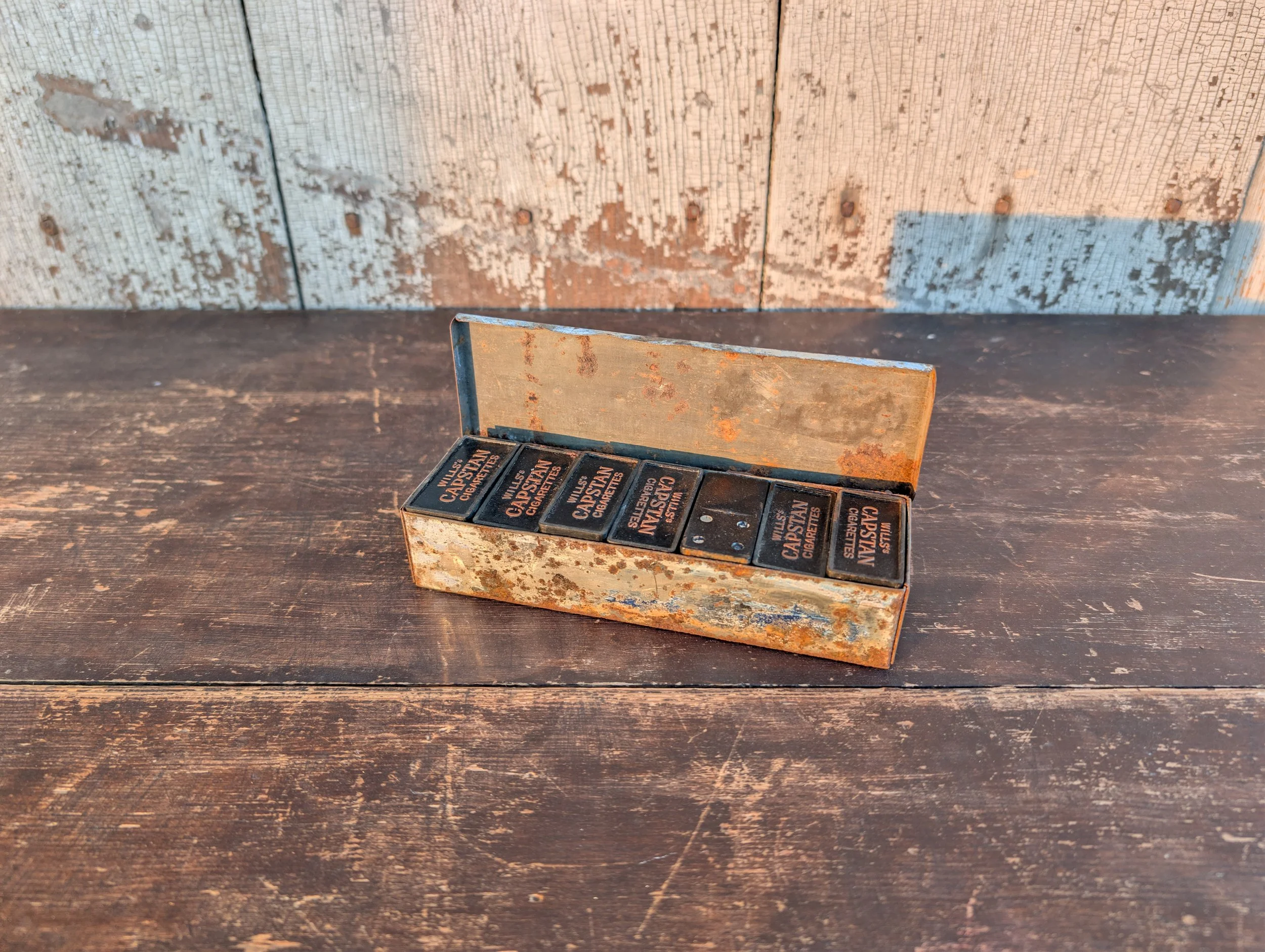 Vintage (1940s) Bakelite Wills's Capstan Cigarettes Dominoes Set in tin box.