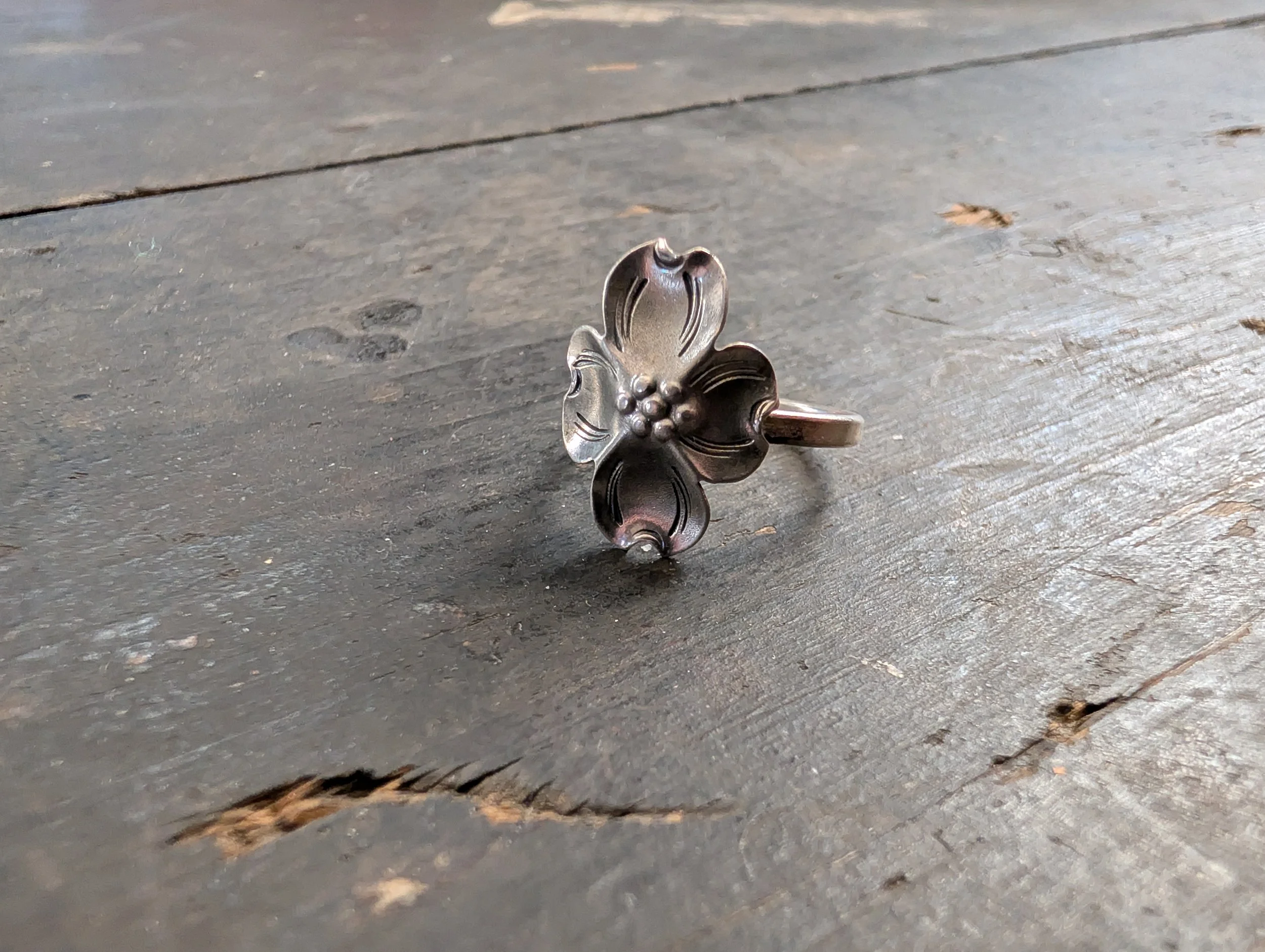 Vintage (1930s) Sterling Stuart Nye Dogwood Blossom Adjustable Ring : Size 4.5