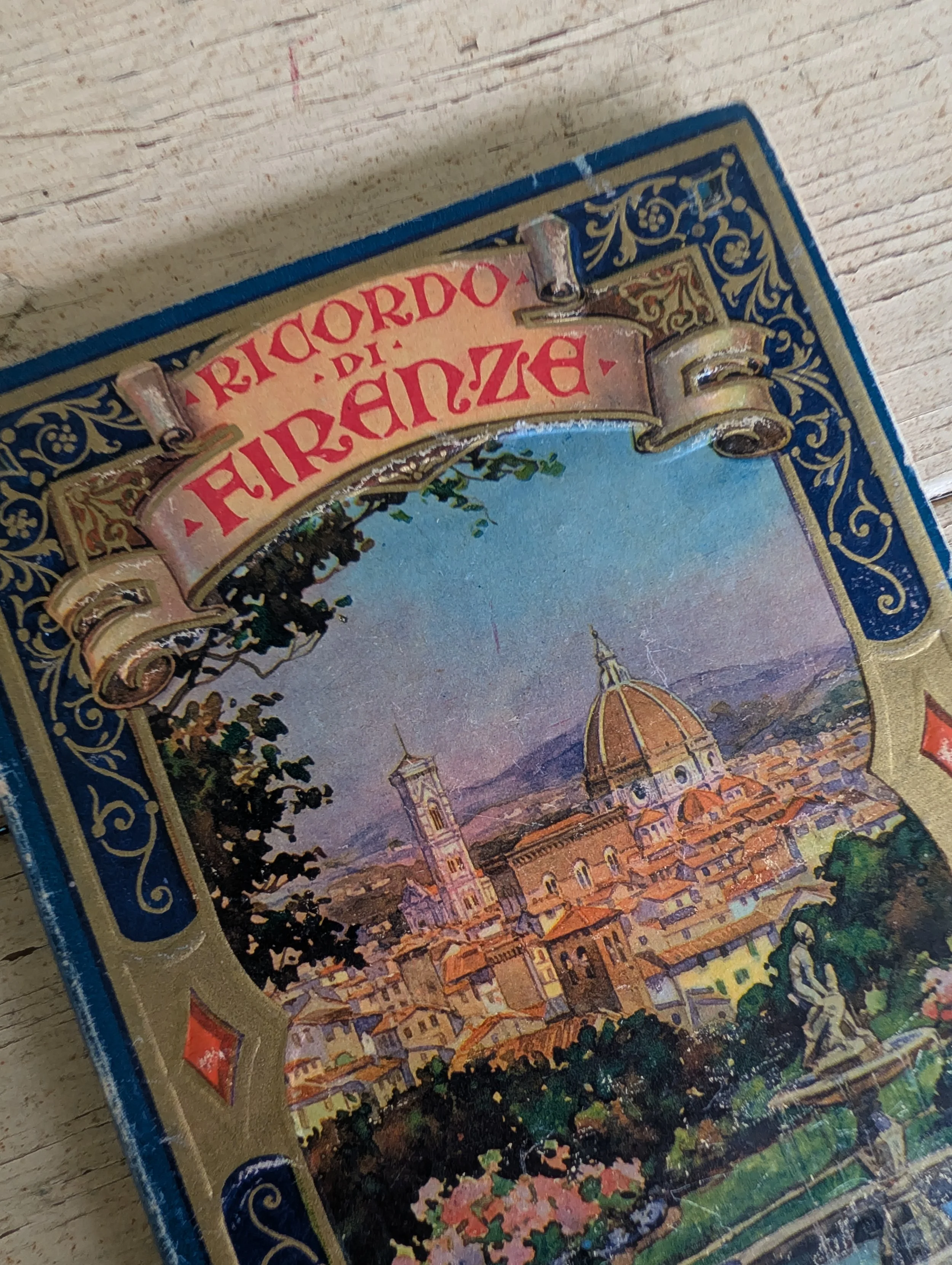 Vintage (1950s) Ricordo di Firenze : 32 Vedute - Hardcover Photo Souvenir Booklet.
