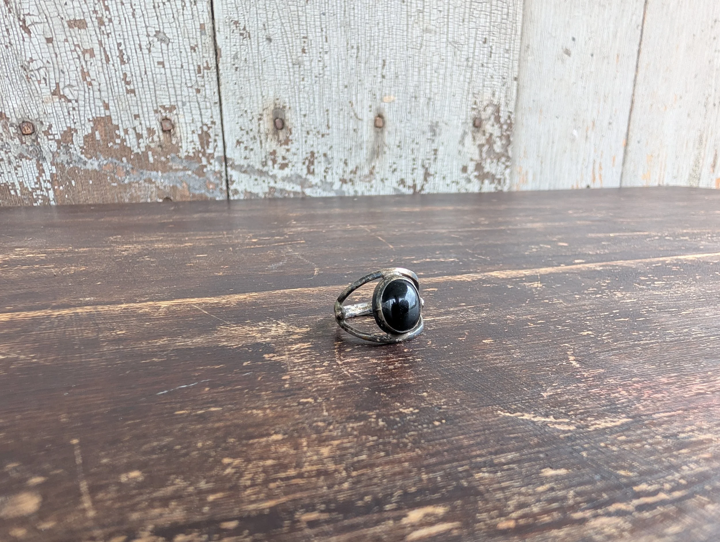Vintage (1970's) Sterling Silver With Black Onyx Ring : Size 5.5