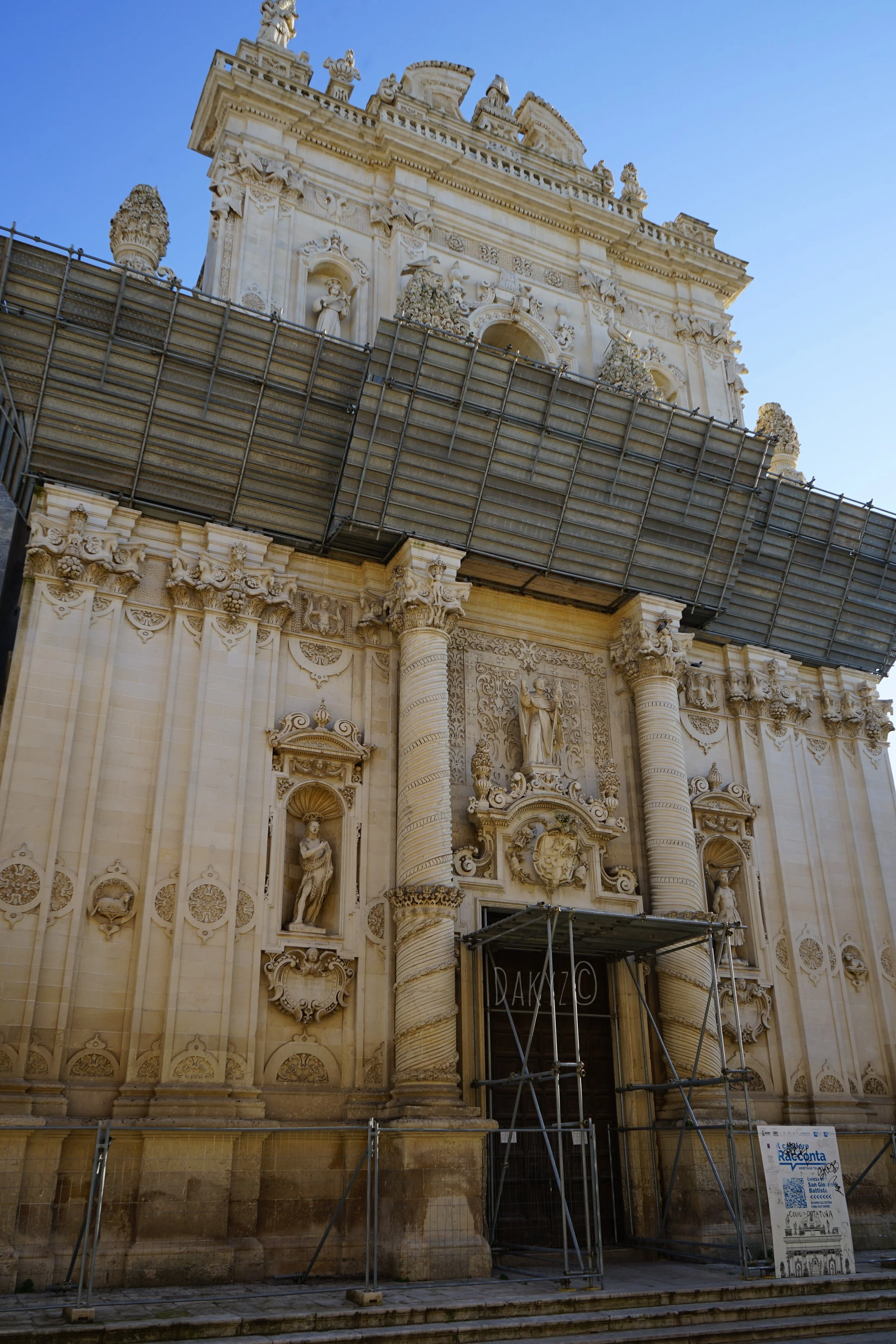 DSC03845-2.jpg