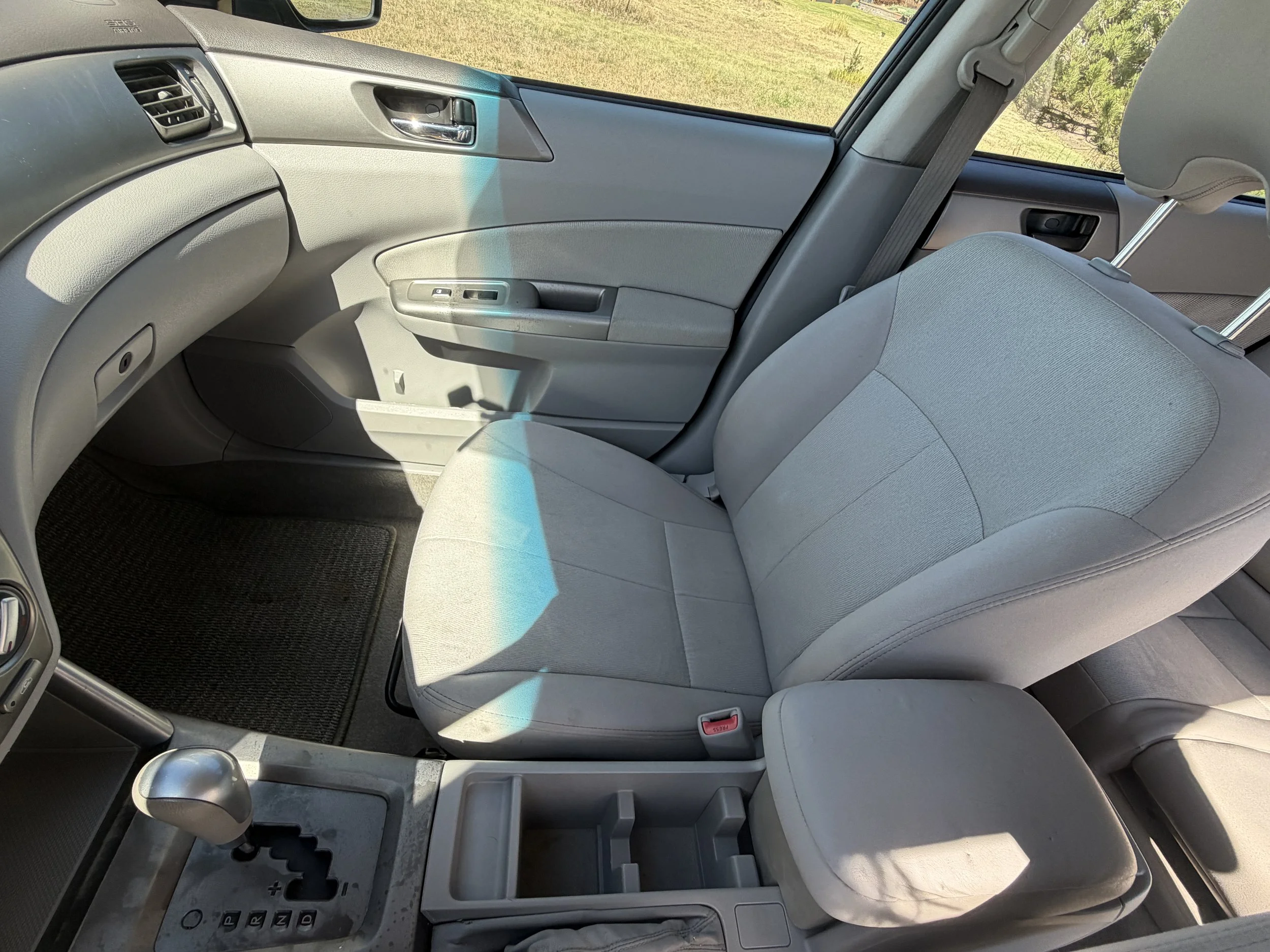 2010 Subaru Forester 9 (1).JPG
