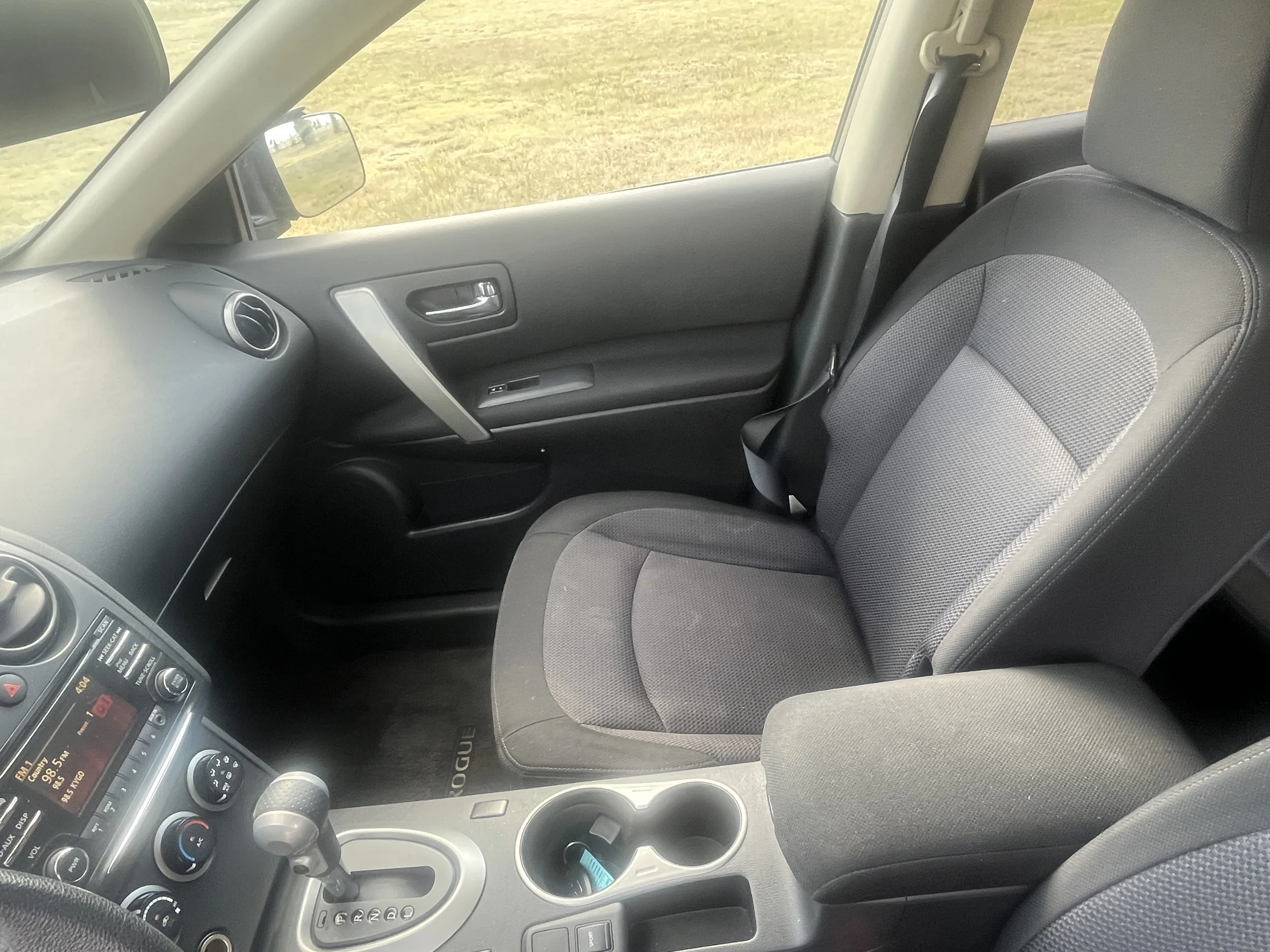 2012 Nissan Rogue 10.JPG