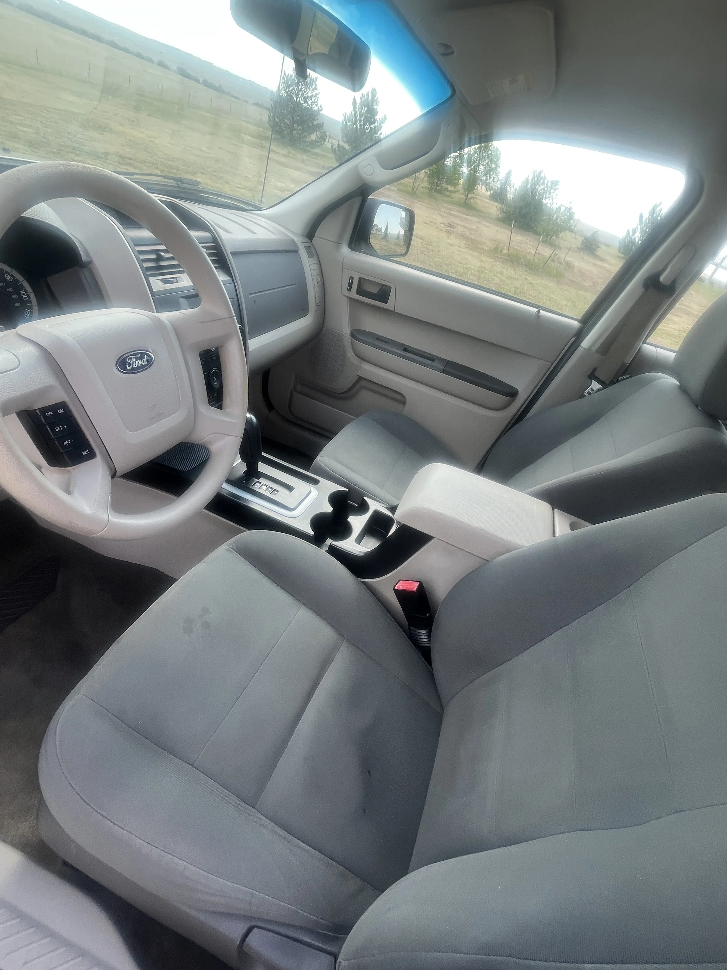 2011 Ford Escape 12.JPG