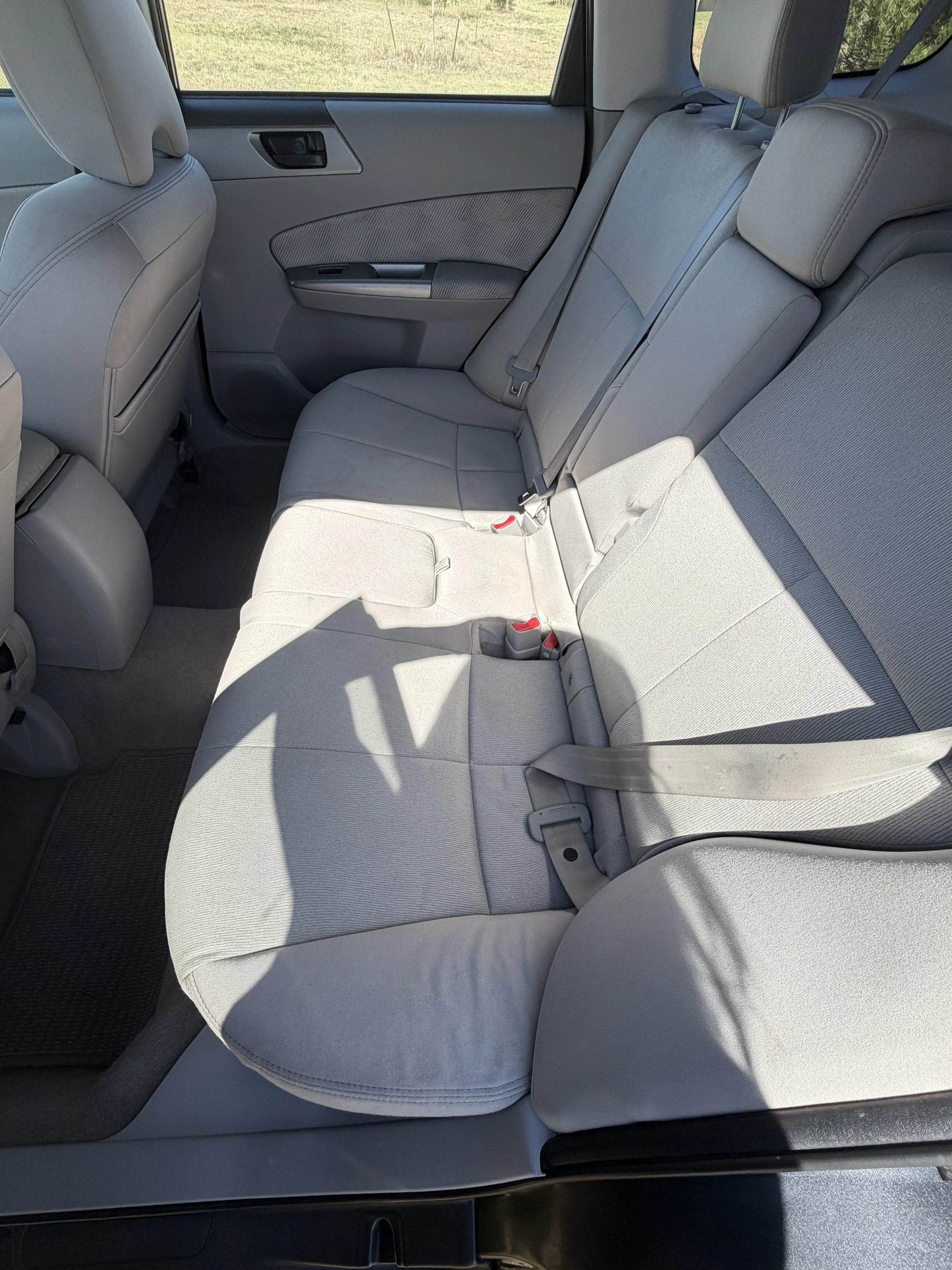 2010 Subaru Forester 15 (1).JPG