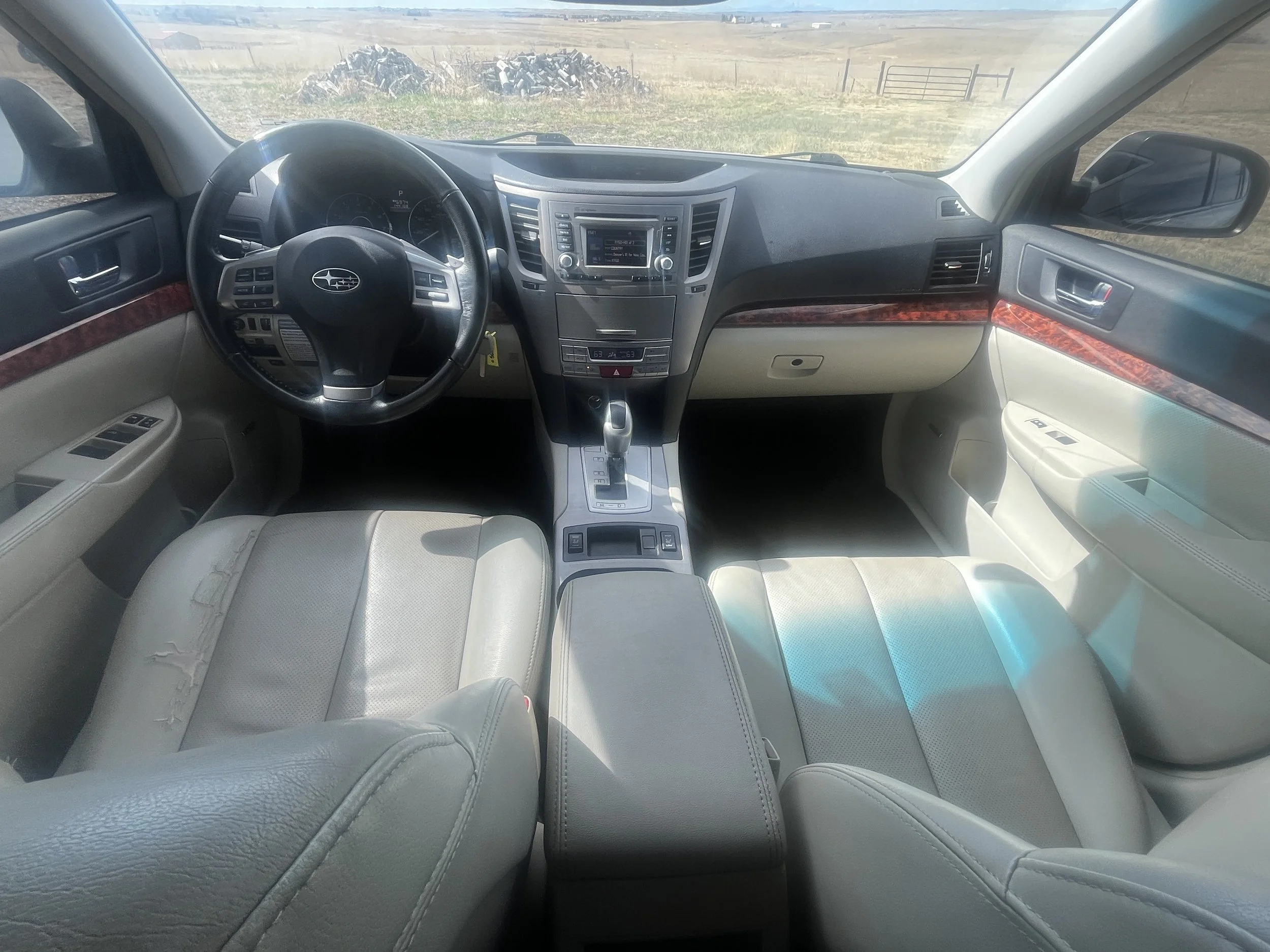 2012 Subaru Outback 4.JPG