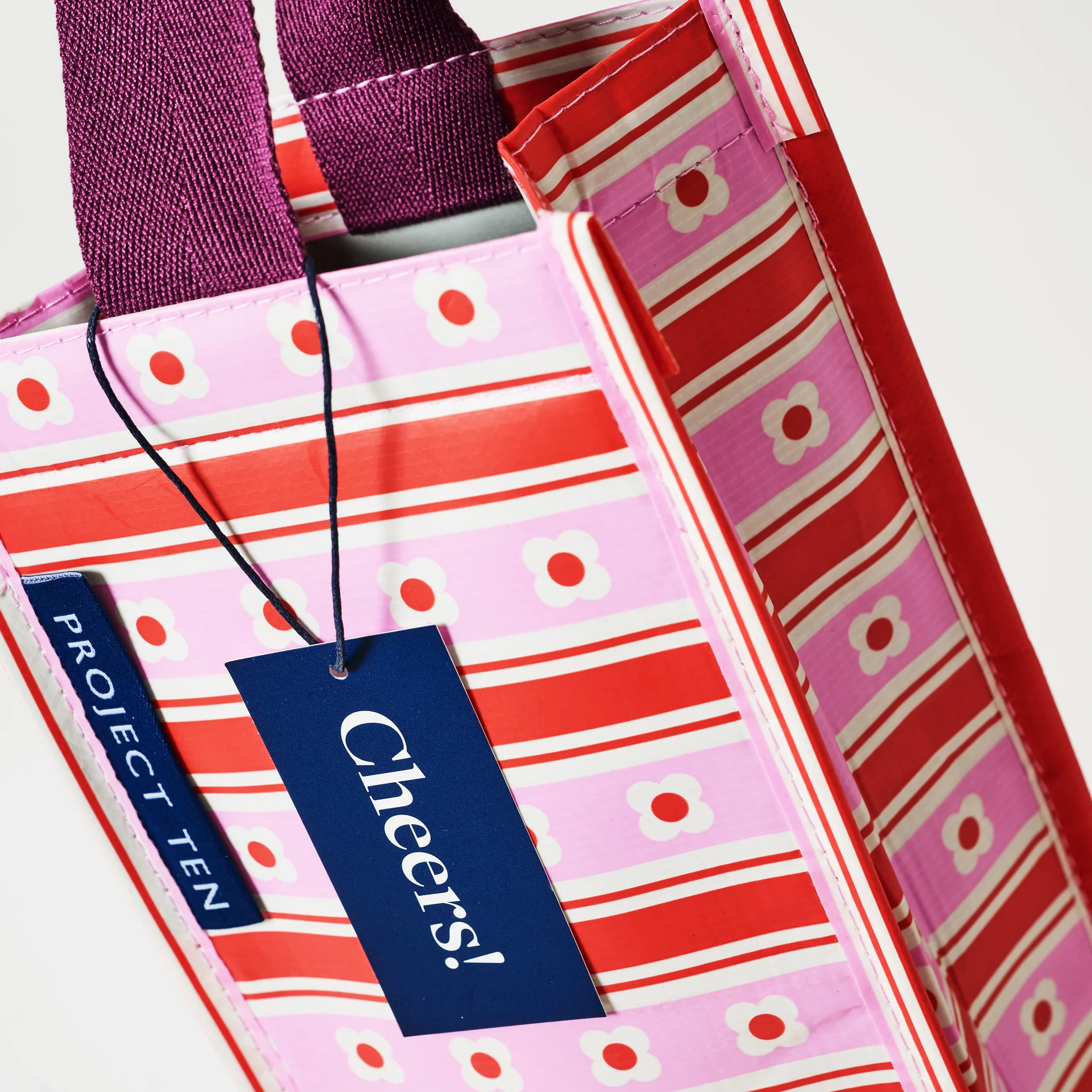 ProjectTen_WineBag_Wallpaper close up.webp