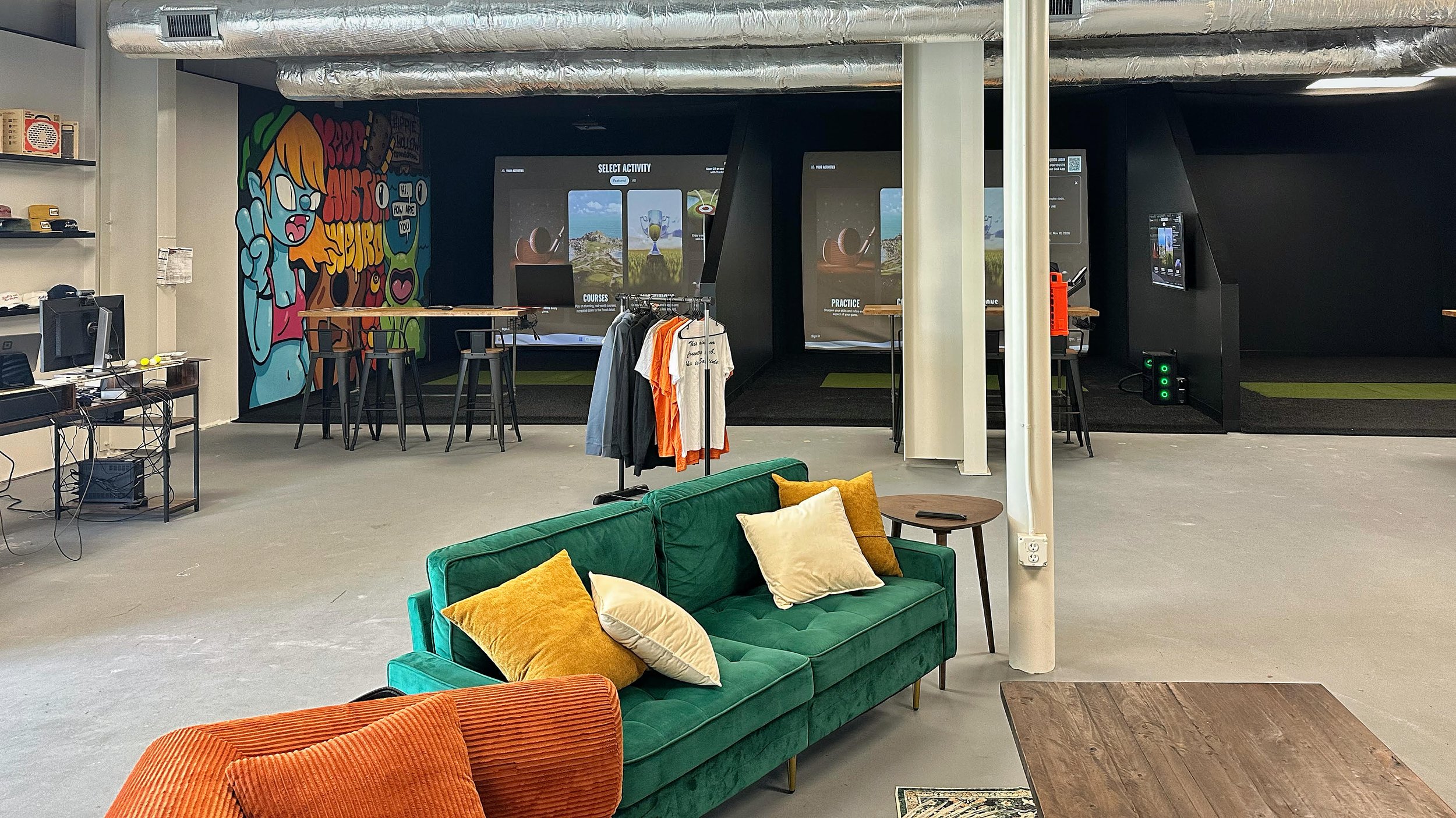 Southside Golf Co trackman io bays and lounge area.