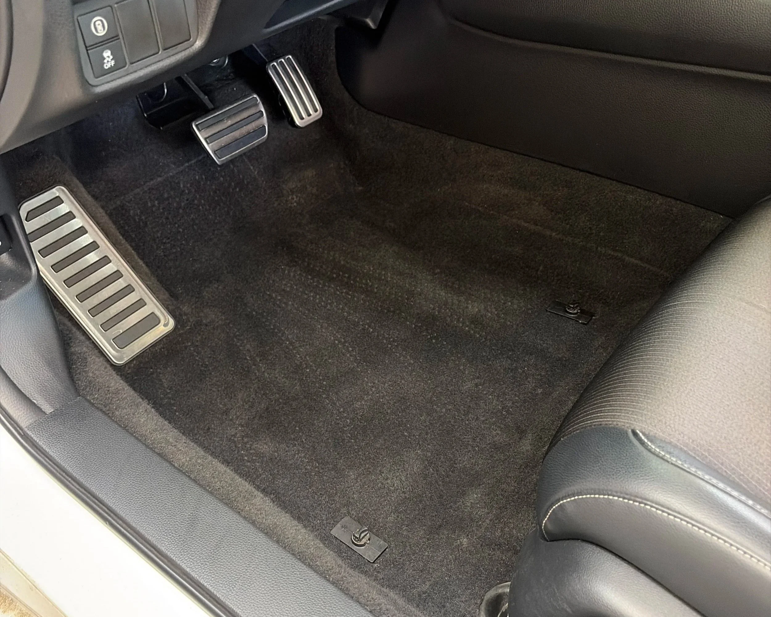 Vehicle interior before professional detailing