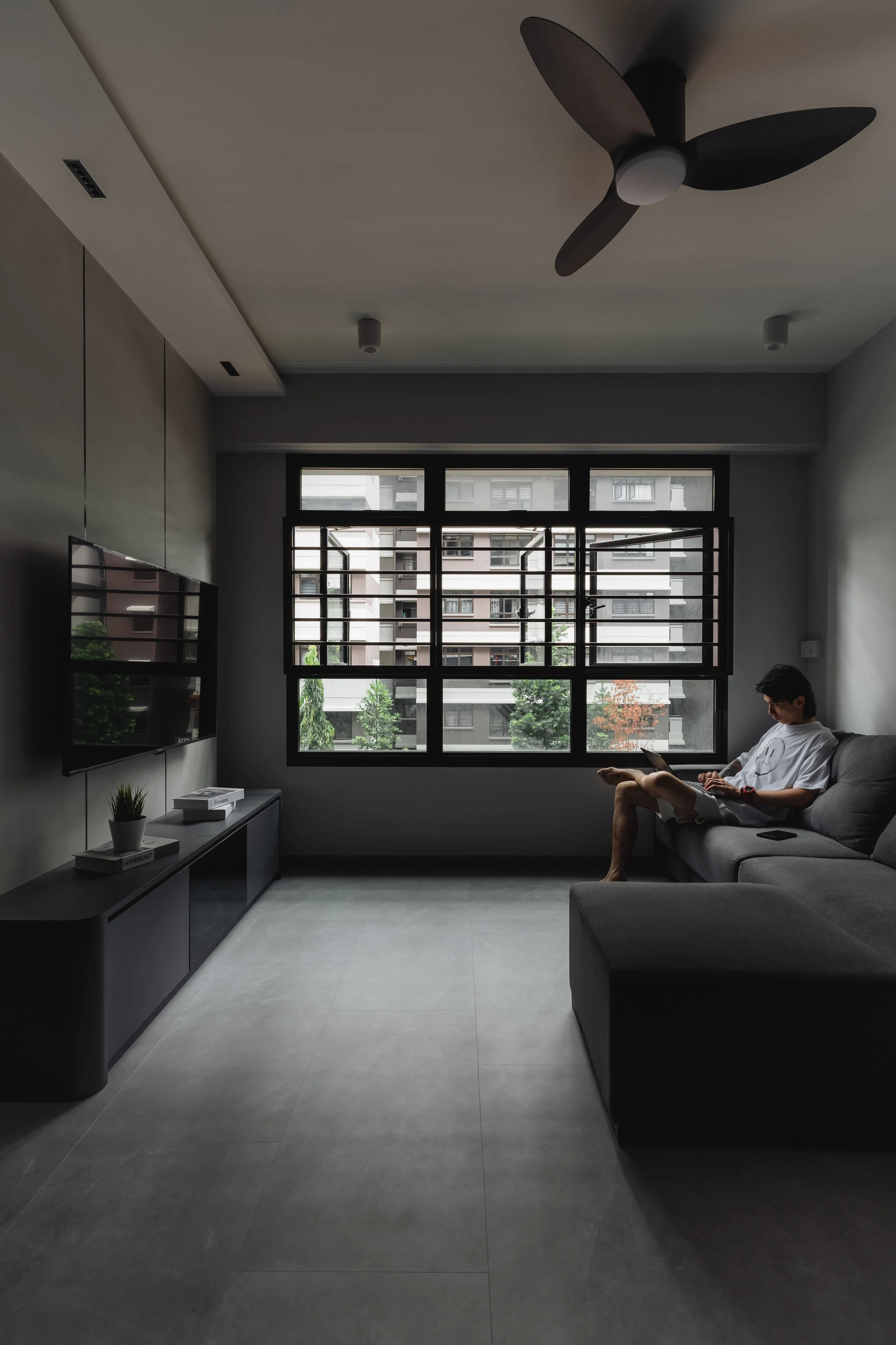 131 Canberra WY-3.JPG