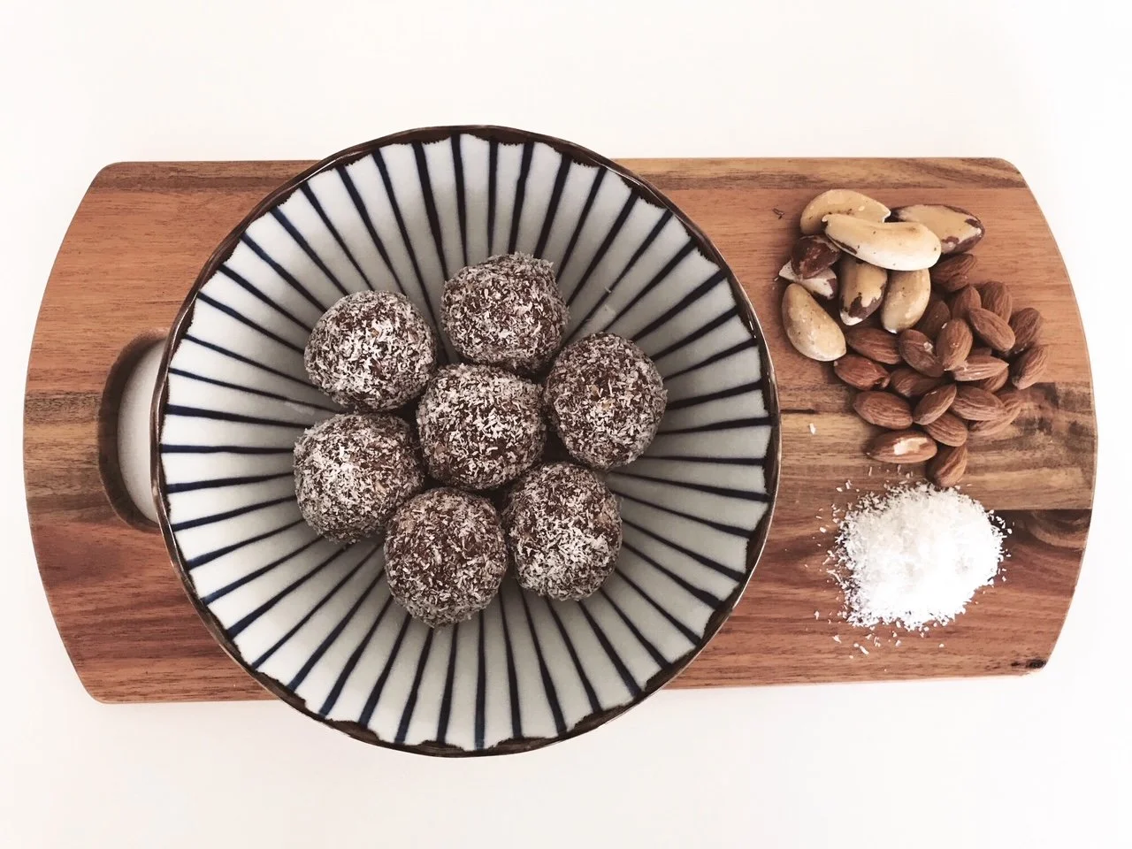 Tahini &amp; Brazil Nut Bliss Balls