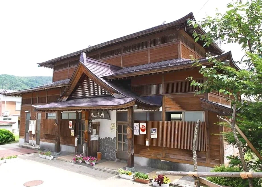 Nakao+Onsen+behind+villa.jpg