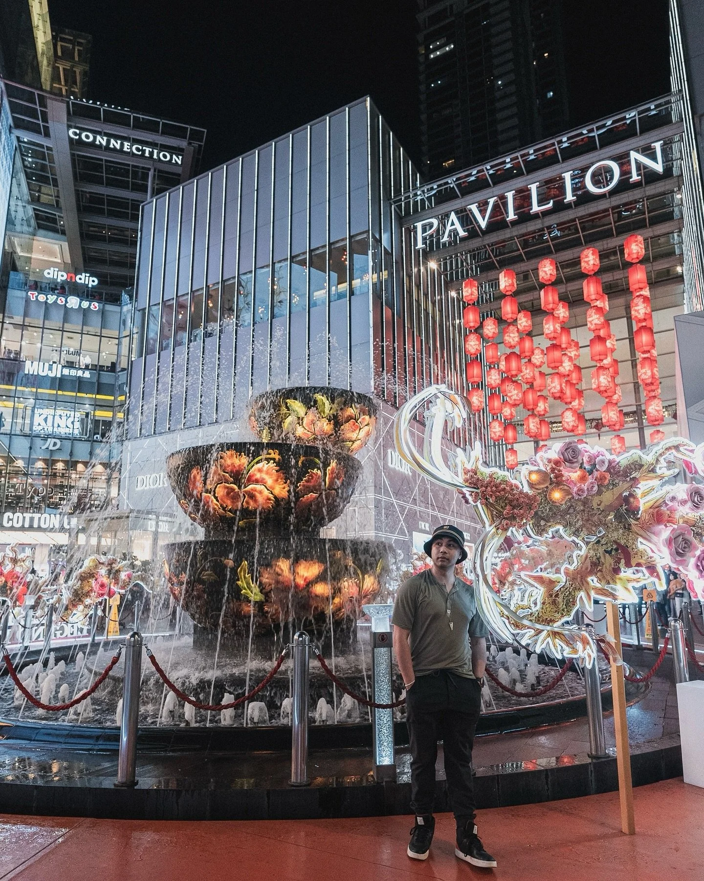 There's so much to love about Kuala Lumpur. Plenty of places that are open late and the food is especially wonderful. I have a lot of great memories in this city, including shopping at this beautiful mall. I look forward to the chance to be back.