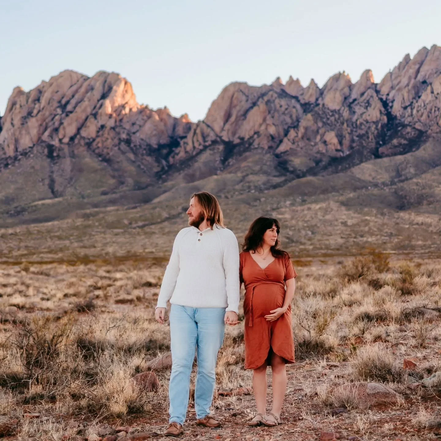 The organ mountains at sunrise>>> 

#sunrisephotography #newmexicocheck #maternityshoot #photographyinnewmexico #newmexicophotographer