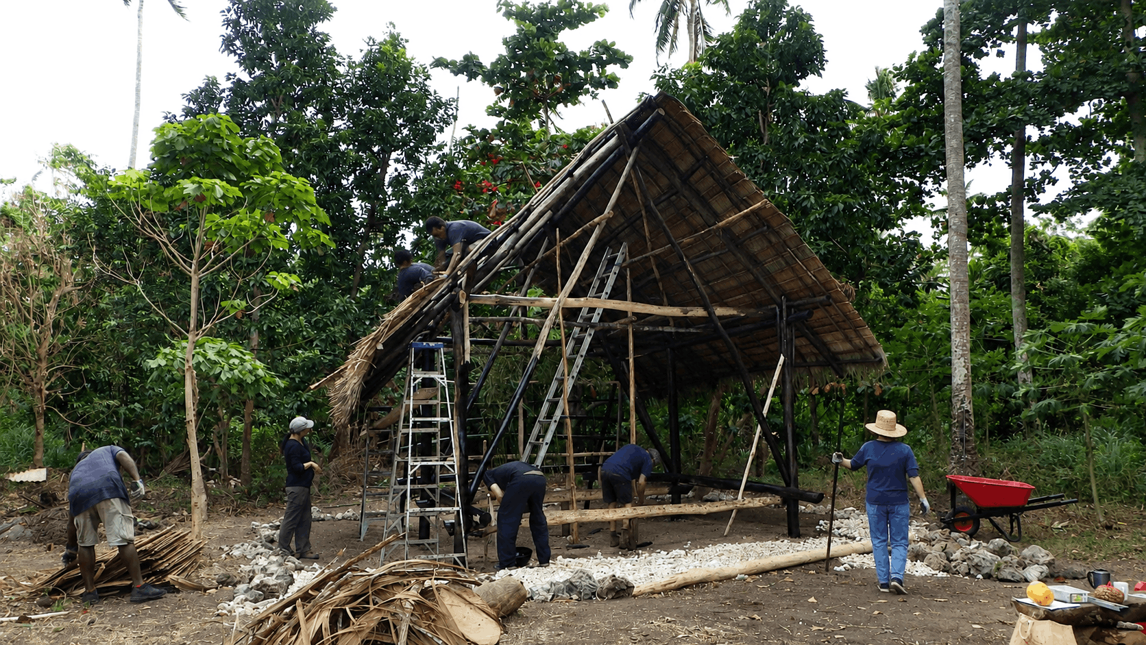 18 Building the nakamal edited.png