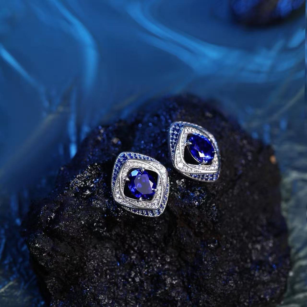 Poem of Azure - Stud Earrings
