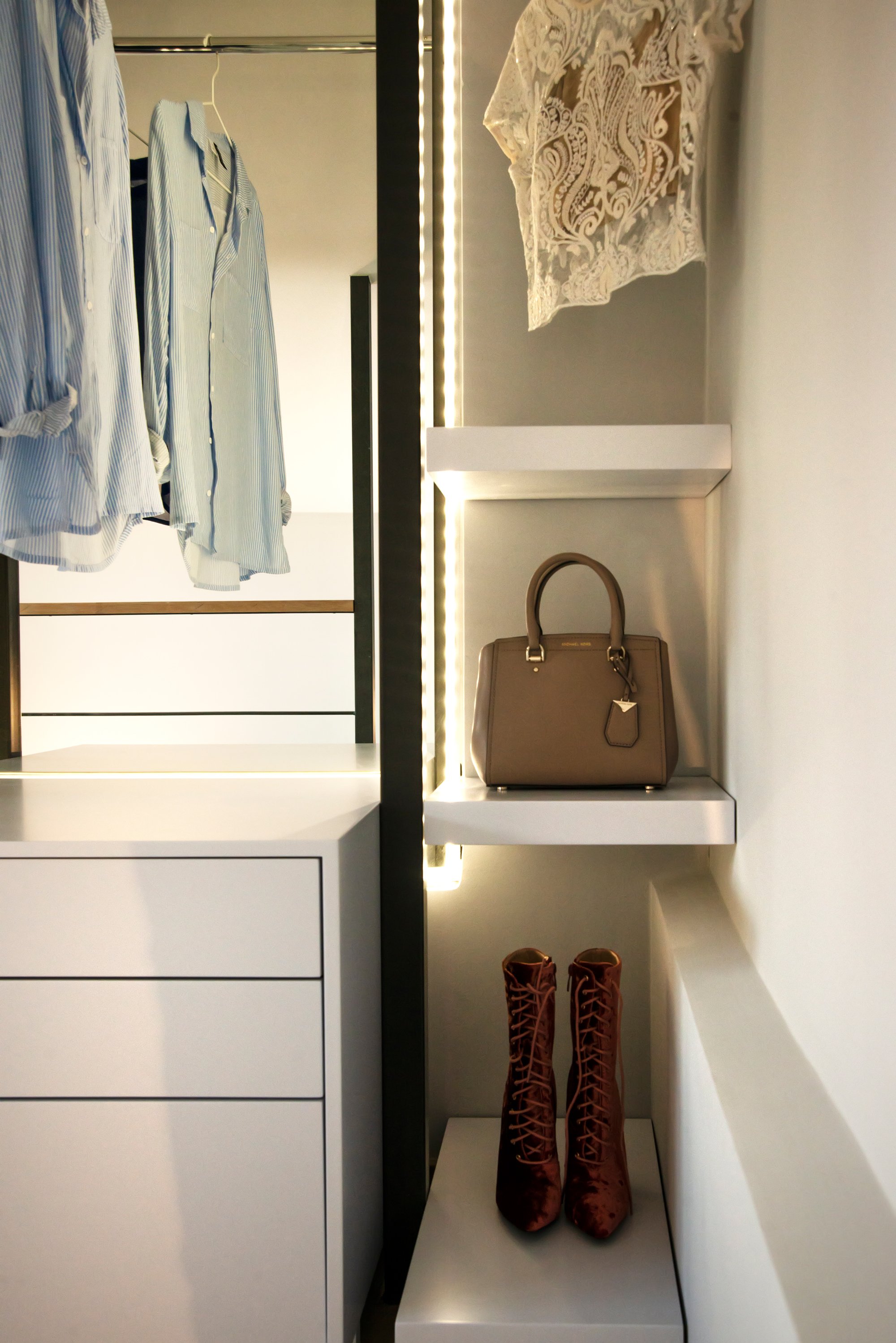 dressing room - interior design - shelves