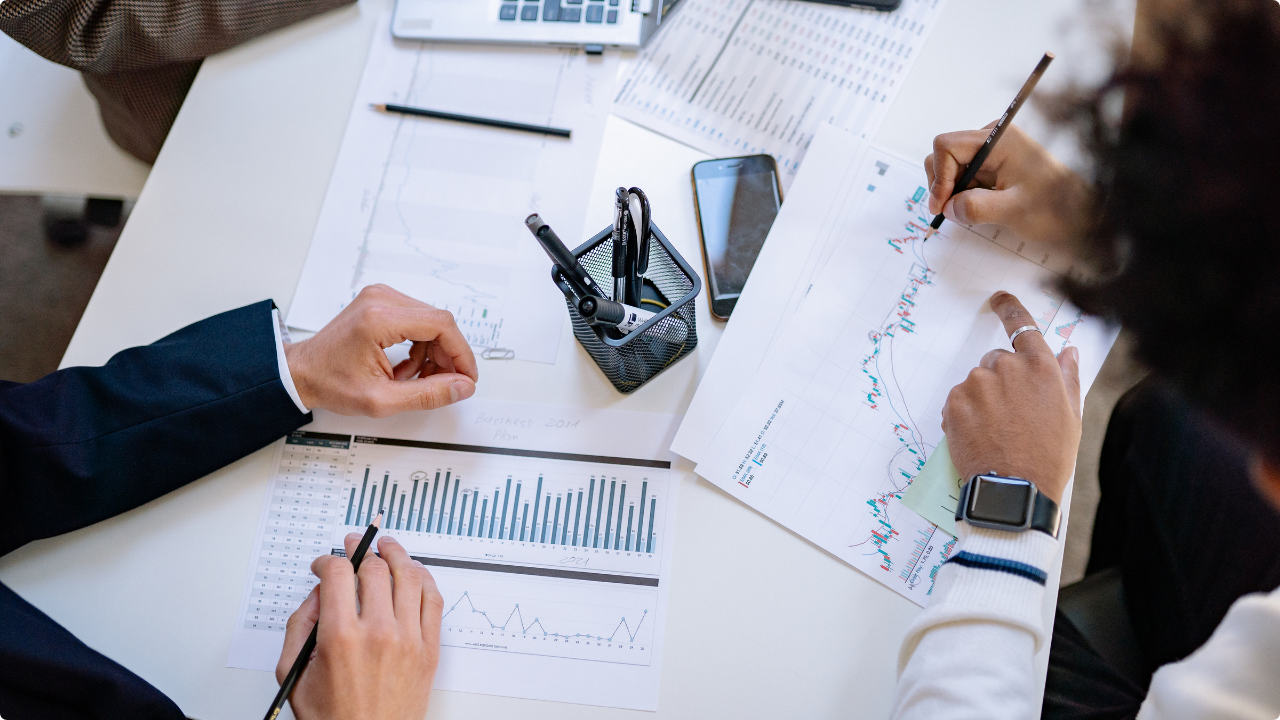 Can SEO, Social Media and Paid Ads Generate Better Leads Together?