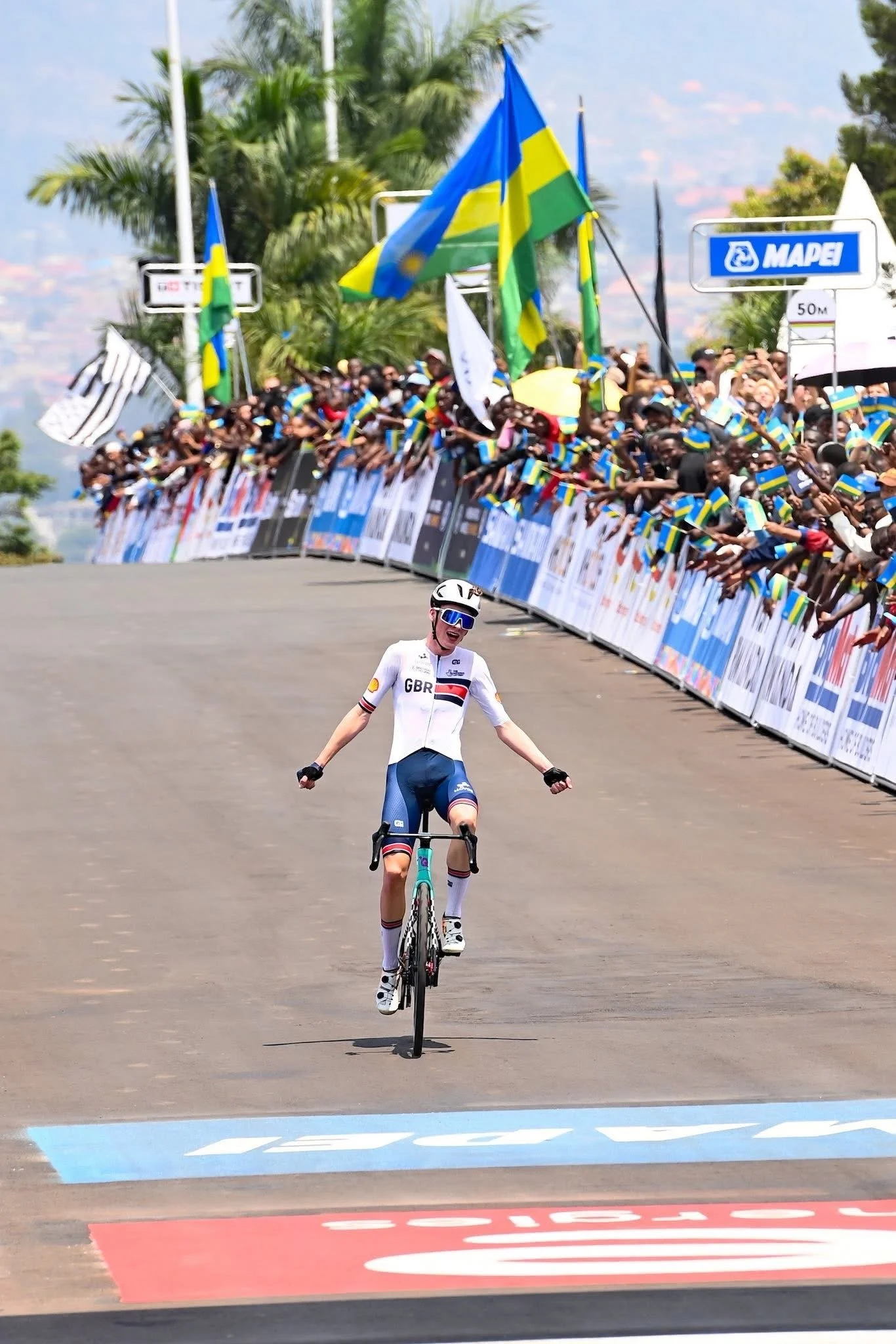 Harrogate Nova’s Harry Hudson Crowned Junior Men’s Road Race World Champion