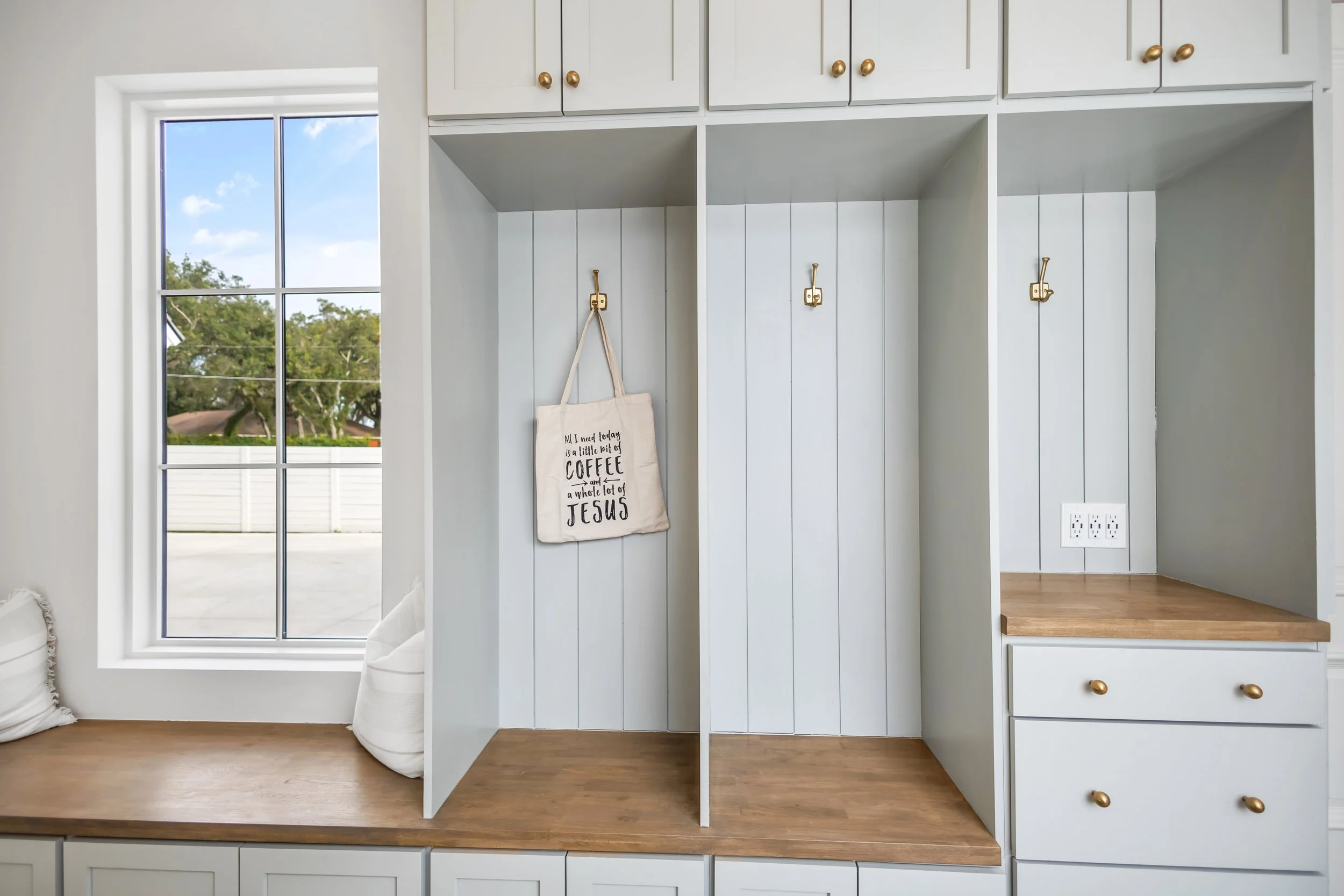 Modern farmhouse mudroom