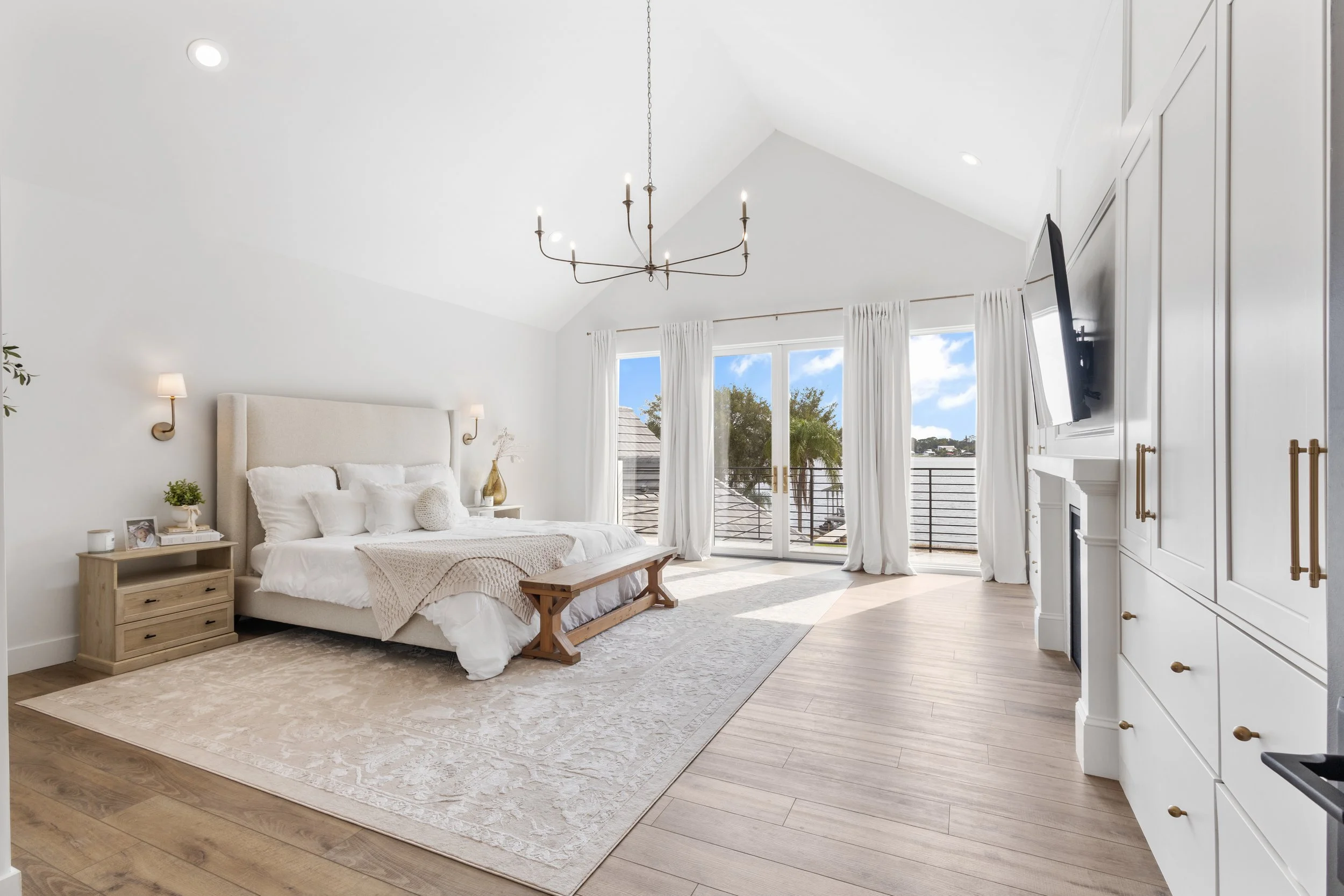 Large master bedroom