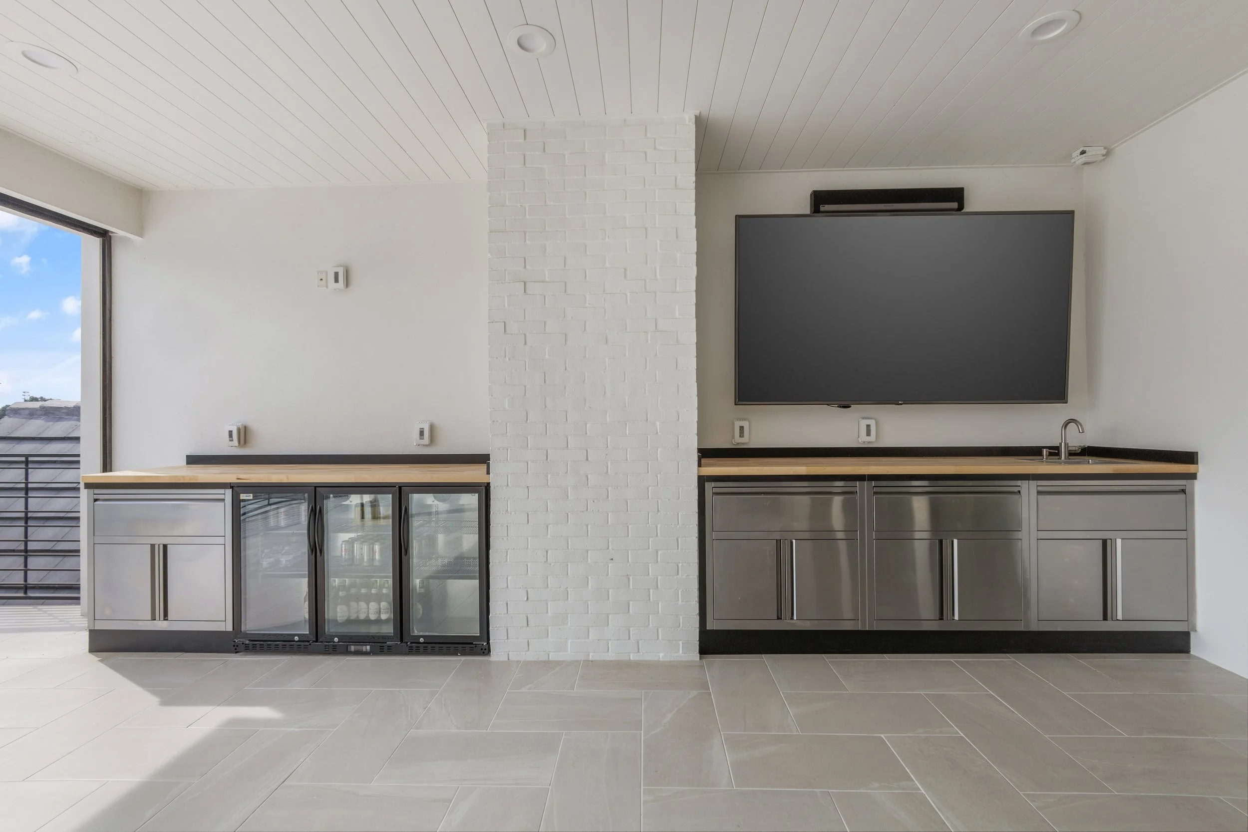 Custom patio kitchen and TV