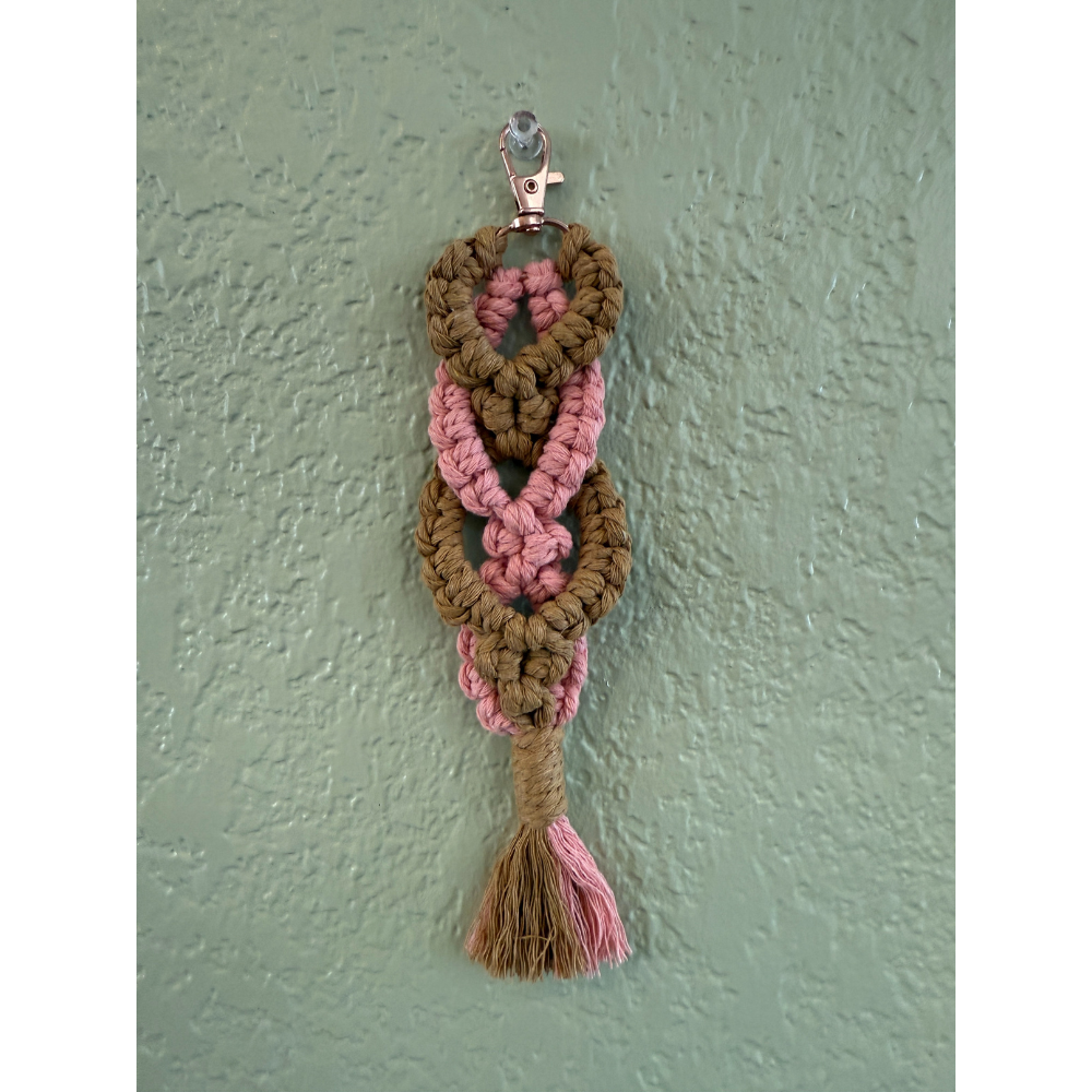 Macramé Leaf Keychain – Brown and Pink Boho Charm