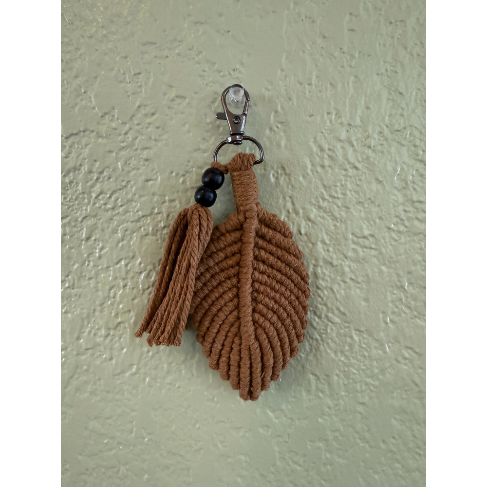 Macramé Leaf Keychain – Brown with Wooden Bead Accents