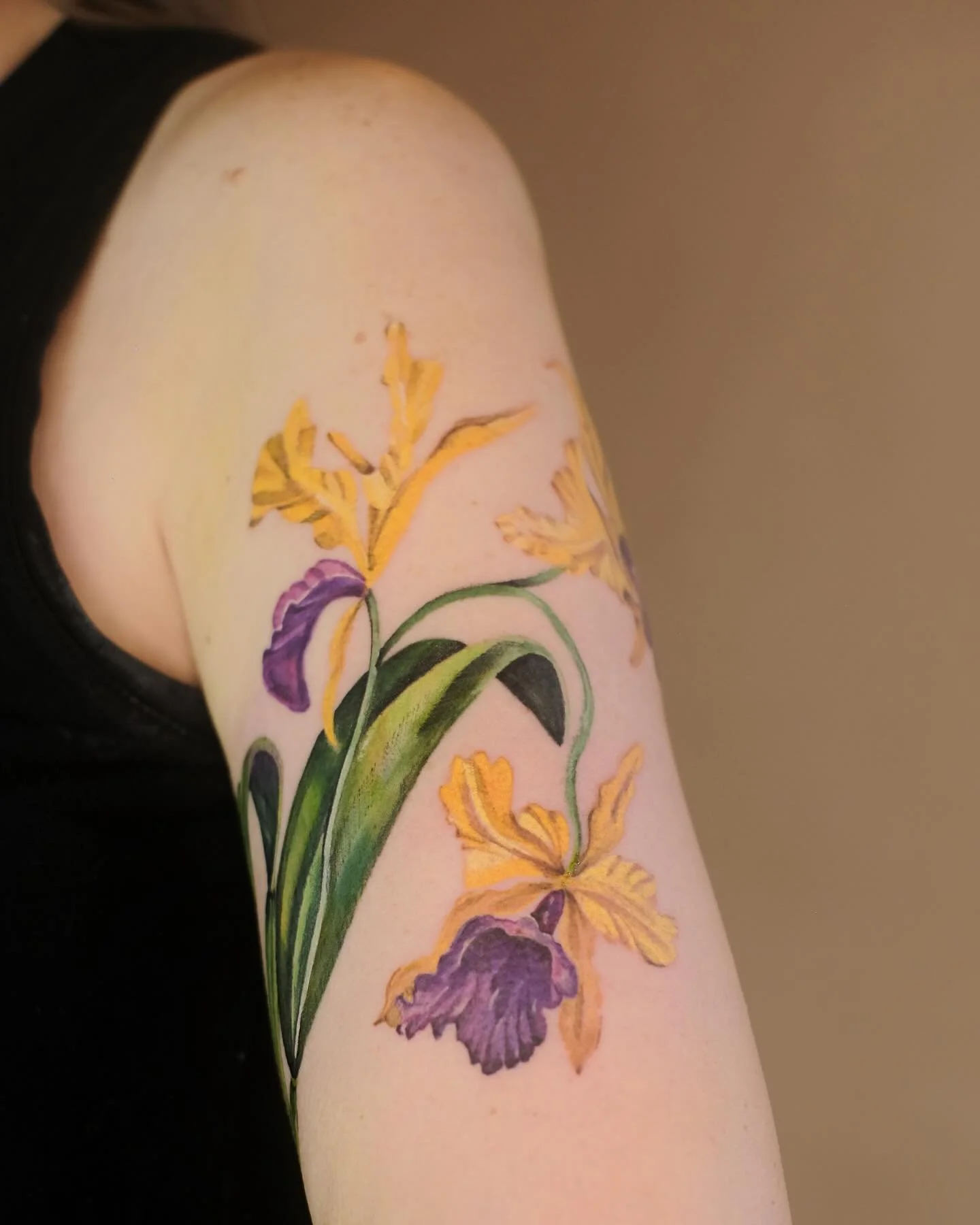 Dancing orchids to celebrate, thank you so much 💛
