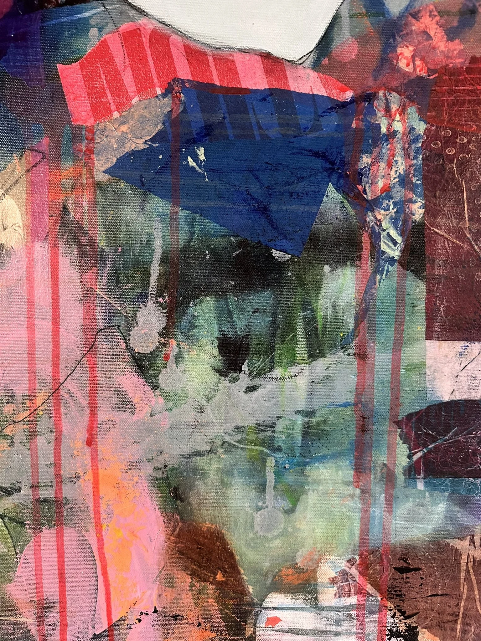 Udsnit af abstrakt mixed media maleri i mange farver