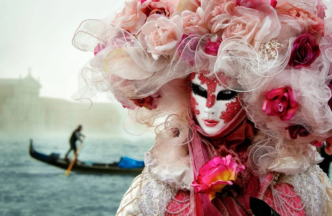 Dance Workshop at Miss Emma's Dancing to explore a performance of the Venice Carnival dances.