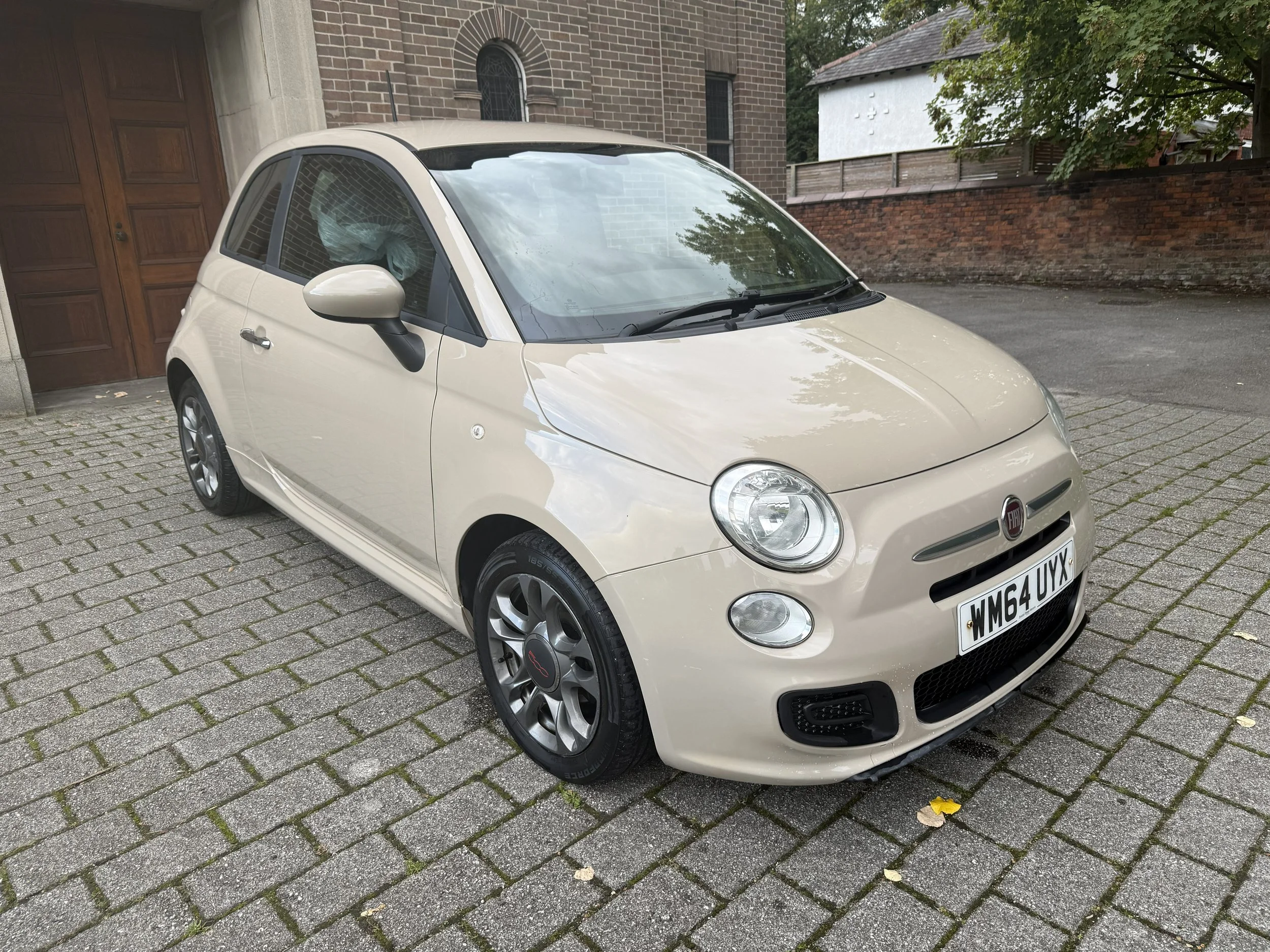 SOLD...2014 Fiat 500 S. Mocha-latte. £4495