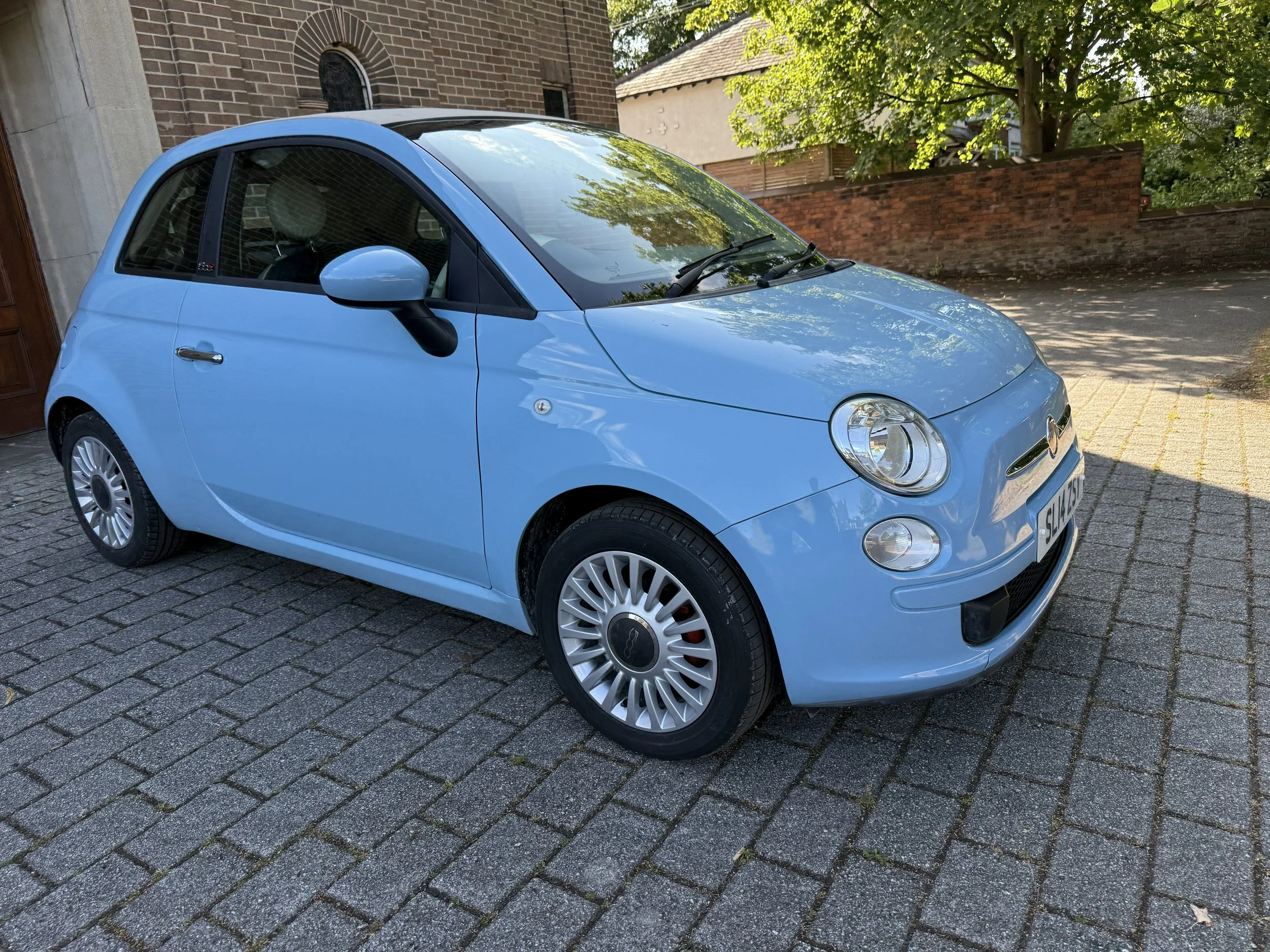 SOLD. 2014 Fiat 500c Convertible £3995