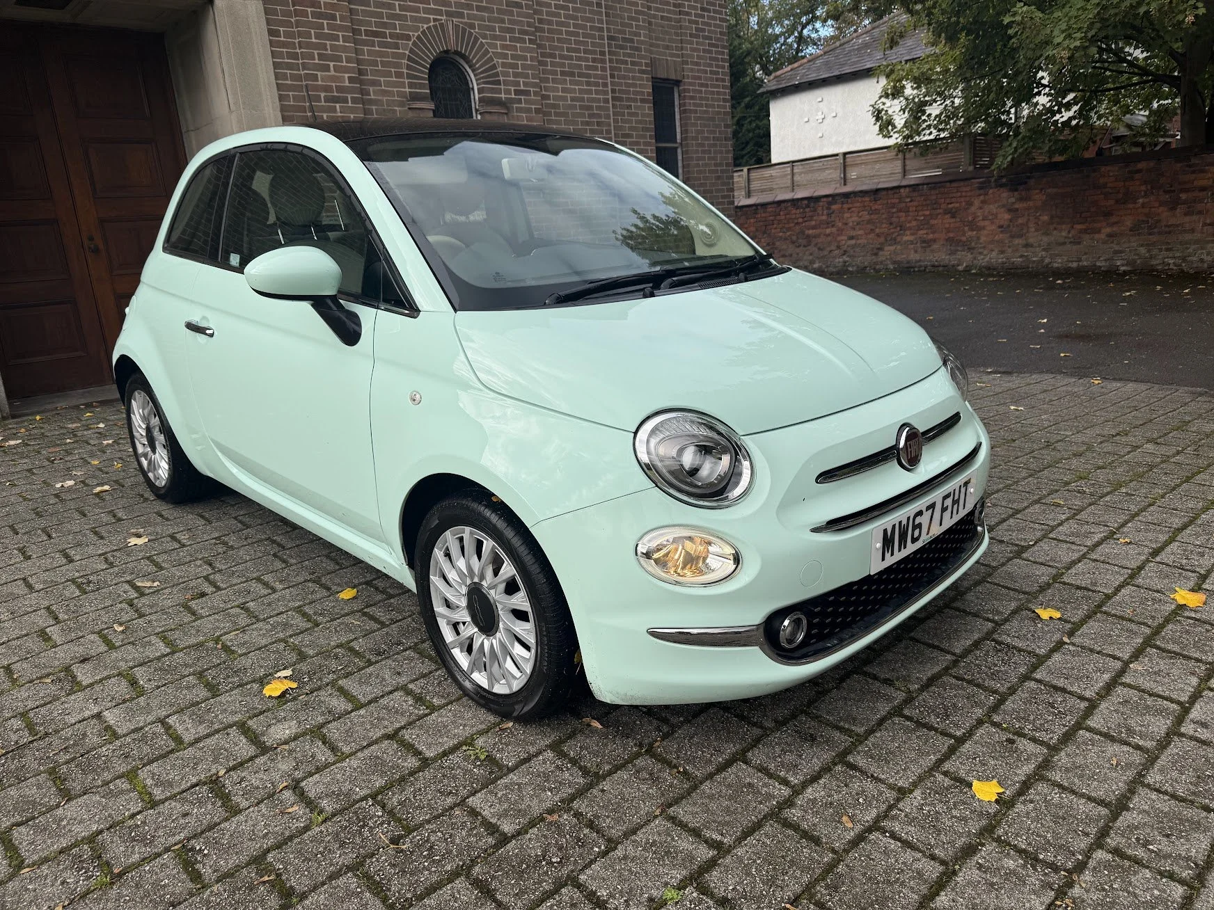 2017 FIAT 500 LOUNGE