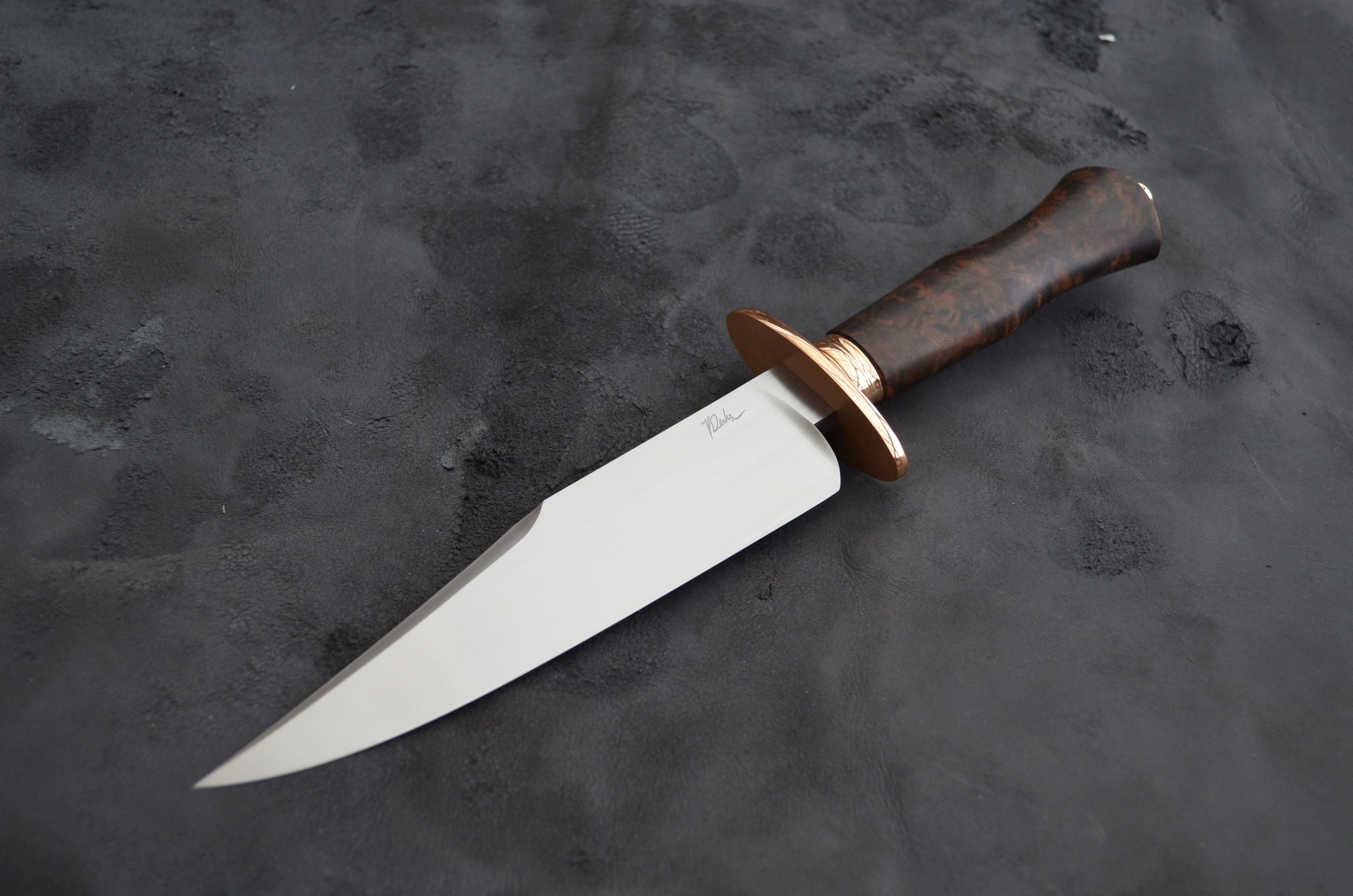 Bowie in 80crv2 steel with bronze and walnut
