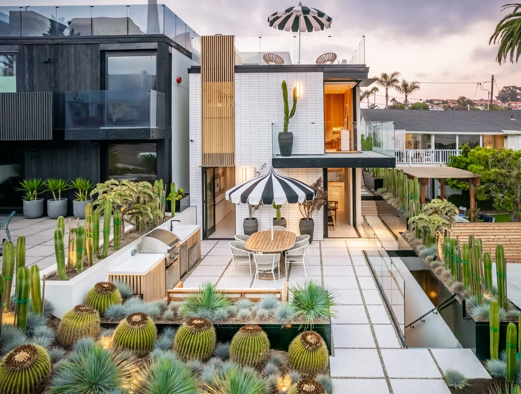 Encinitas-4th-Scandinavian-Modern-Front-Facade-Patio.jpg