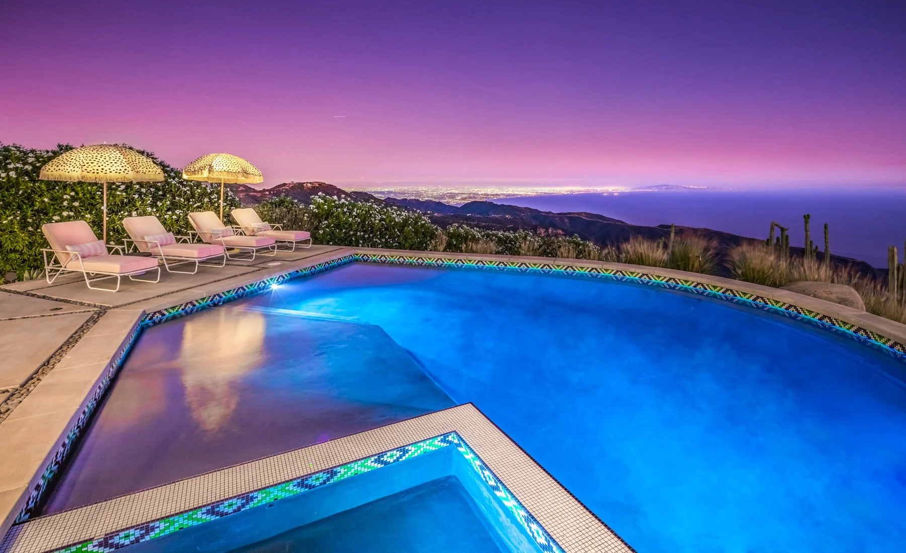 Malibu-Moonrise-Modern-Sunset-Pool-Ocean-View.jpg
