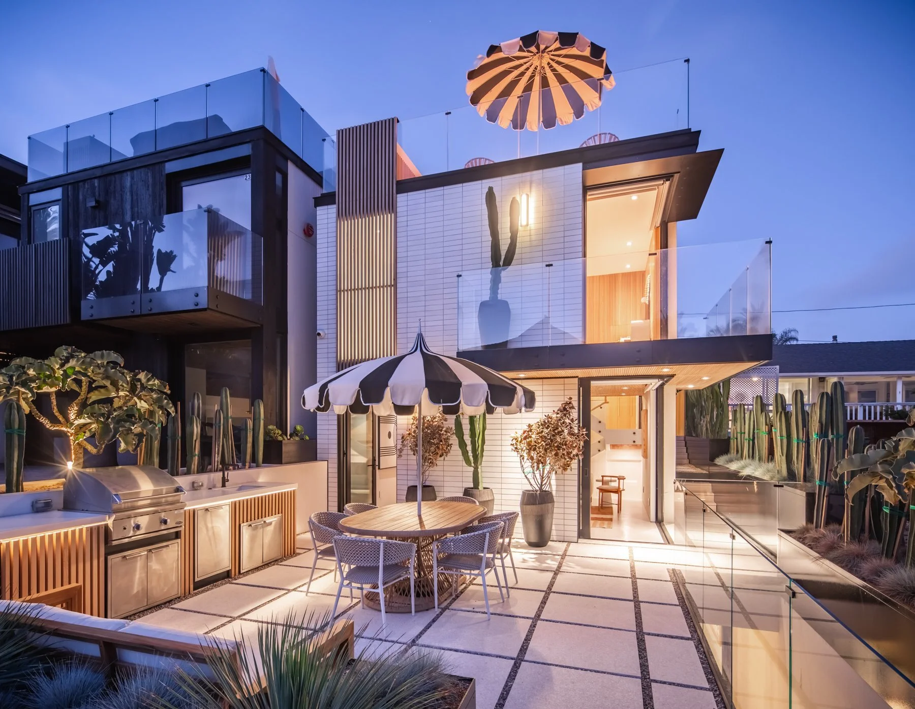 Encinitas-4th-Scandinavian-Modern-Front-Facade.jpg
