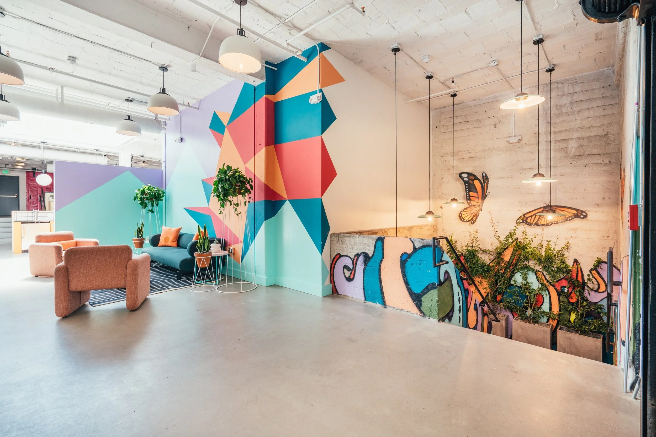 Los Angeles-Palmetto-Coworking-Office-Upstairs-Lobby.jpeg