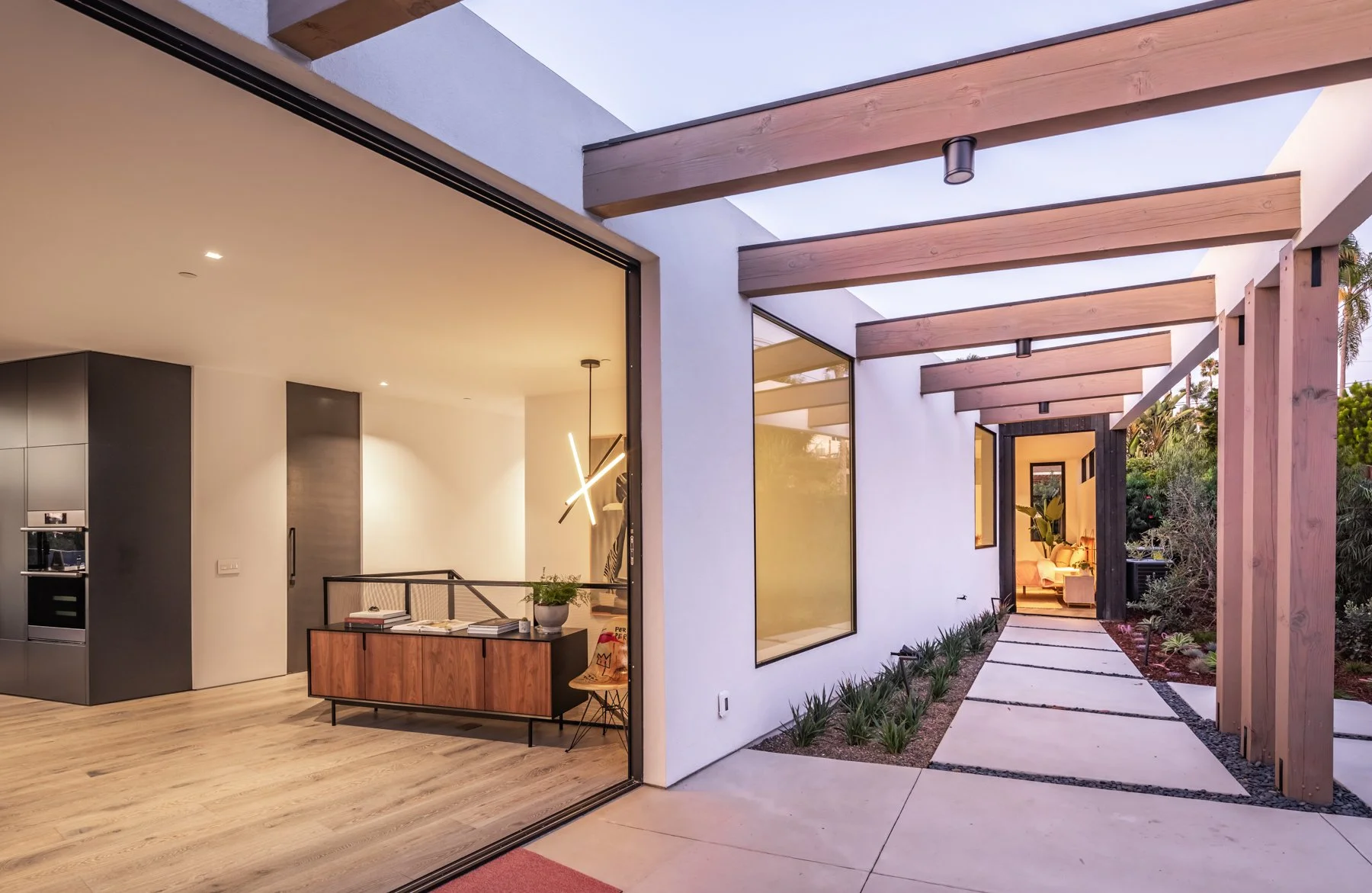 Encinitas-Hygeia-Ultra-Modern-Exterior-Wood-Design.jpg