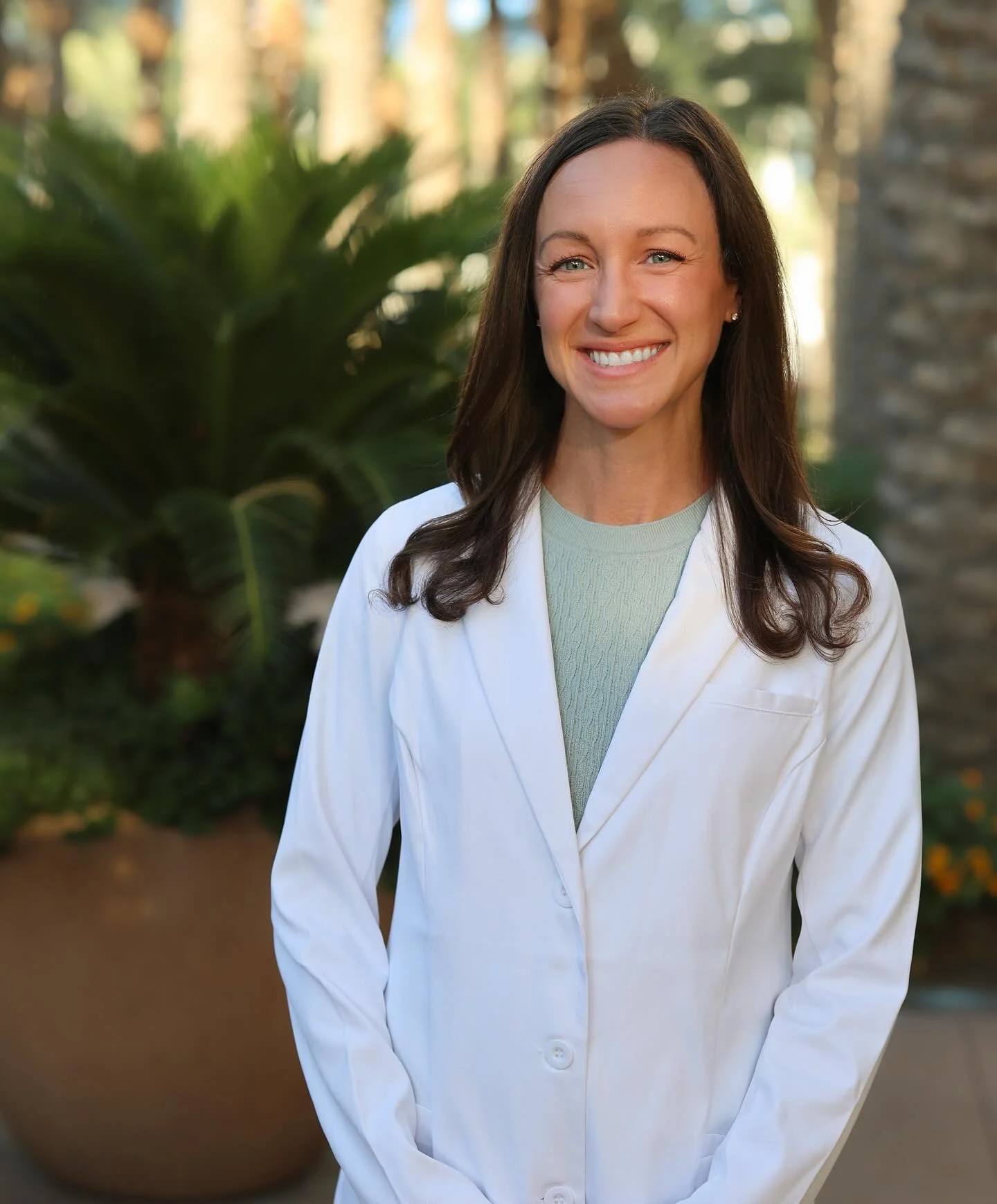 Meet Dr. Ziegler, a board-certified osteopathic physician offering a whole-person, root-cause approach to your health care. At Solina Medical, she integrates conventional and functional medicine to help you feel your best.
🔍 Areas of focus: hormonal