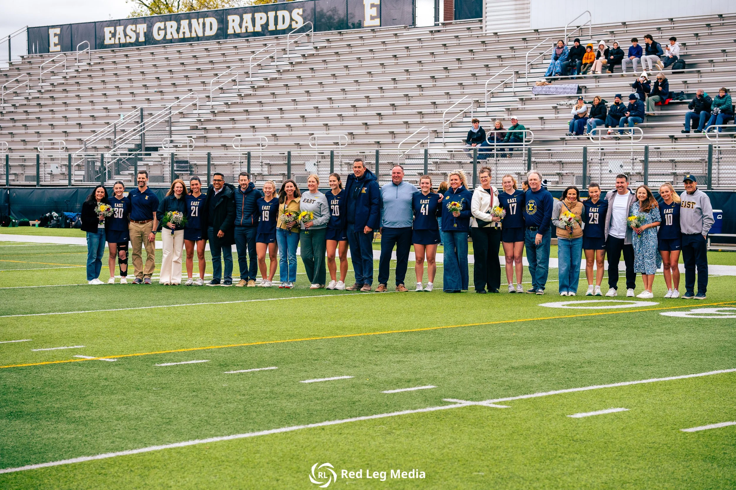 20260513_V_SeniorNight_18.jpg