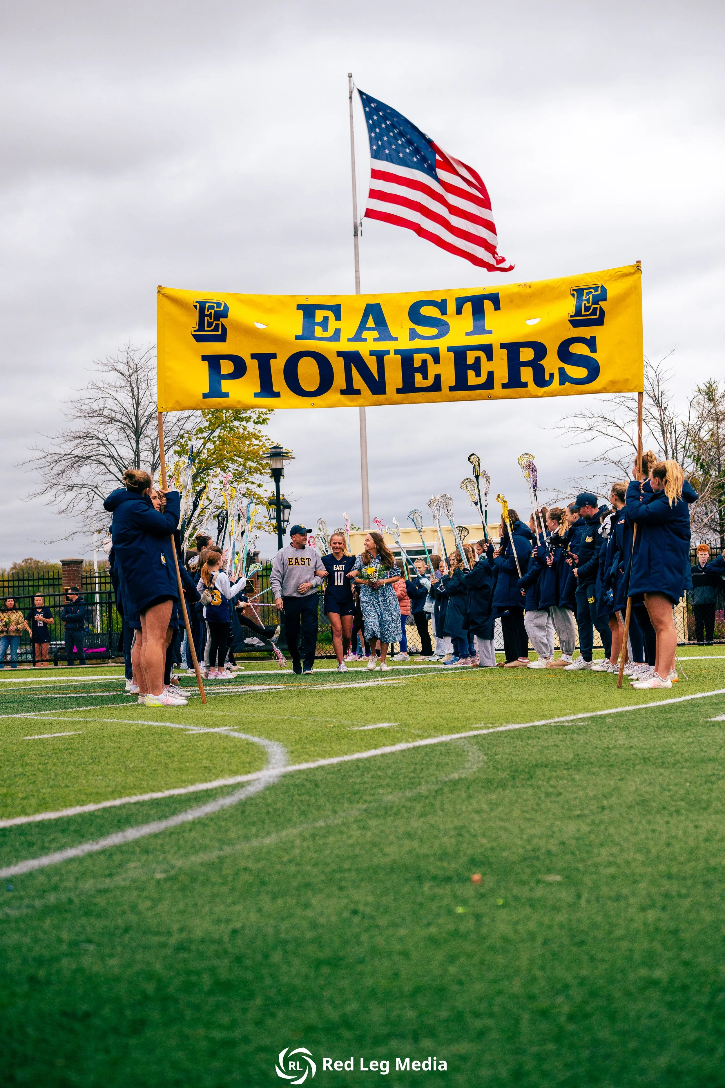 20260513_V_SeniorNight_6.jpg