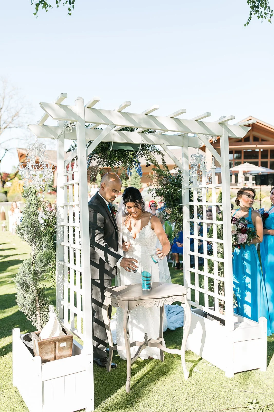 Amanda-Meg-Photography-Eugene-wedding-Shadow-Hills-Golfcourse (210 of 251).jpg
