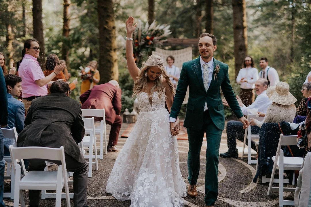Collins_Sackett_CeremonyMarriedApaigePhotography.jpg