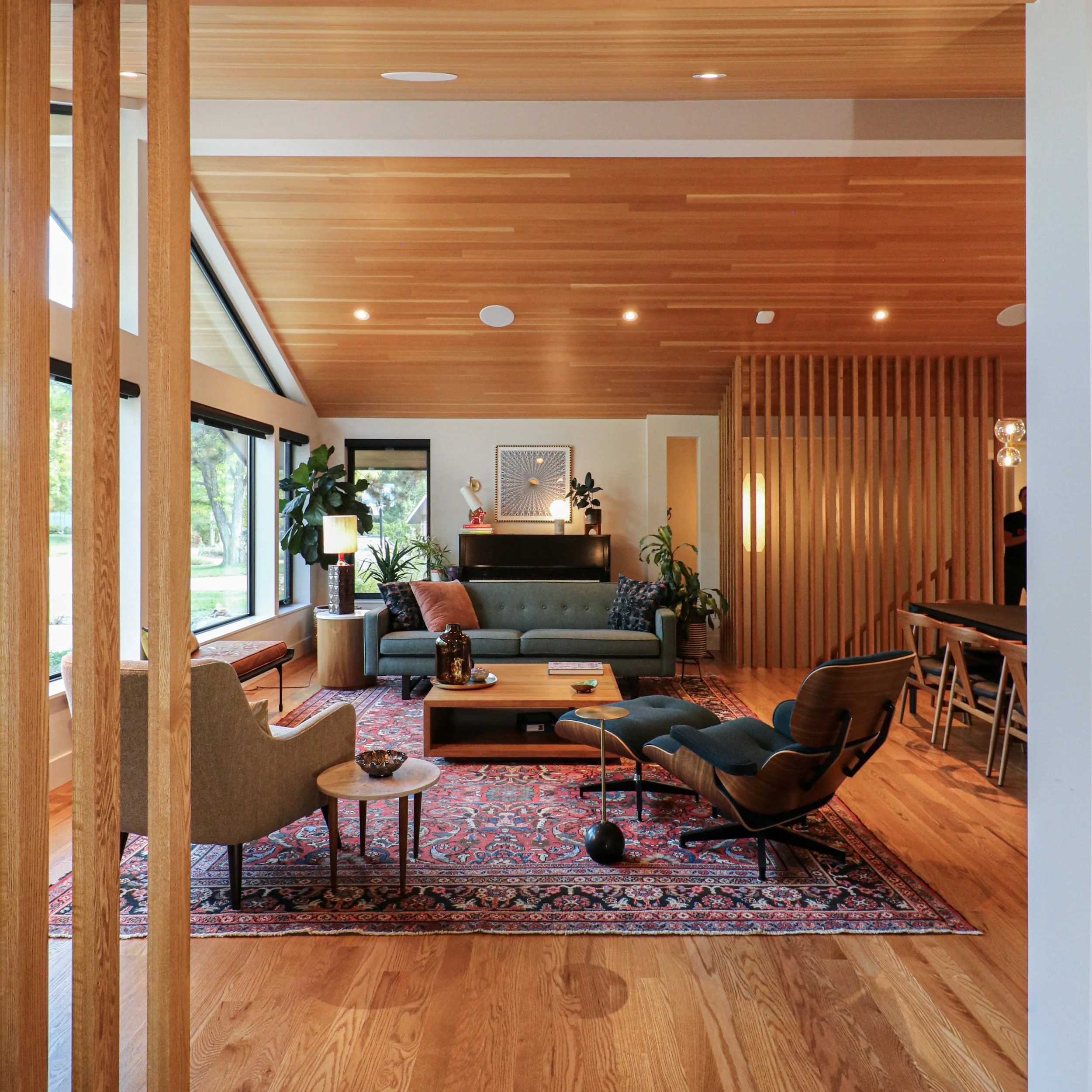 CANYON-foyer to living.jpg